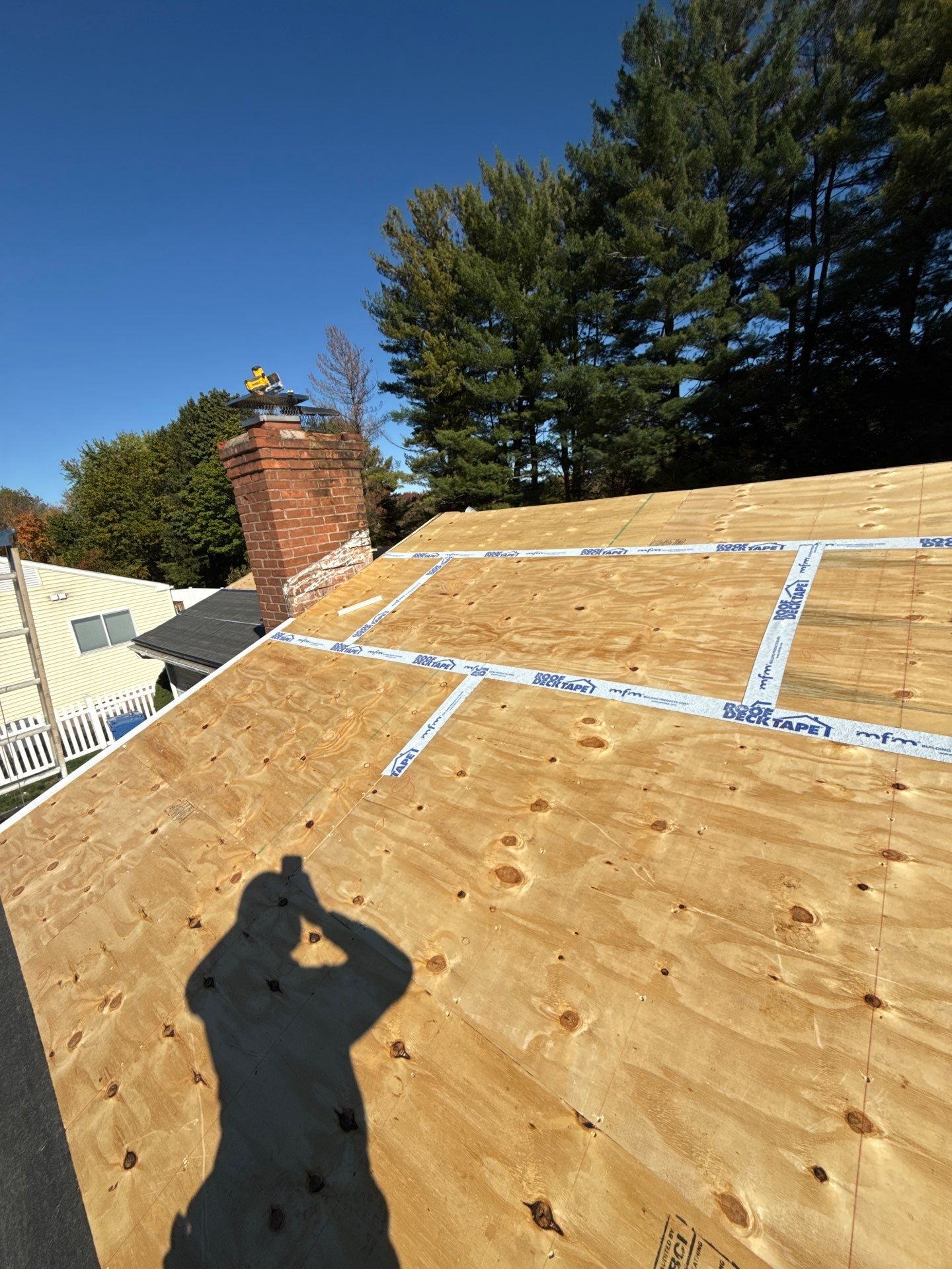 Owens Corning Duration: Onyx Black in Middletown by Golden Shield Roofing