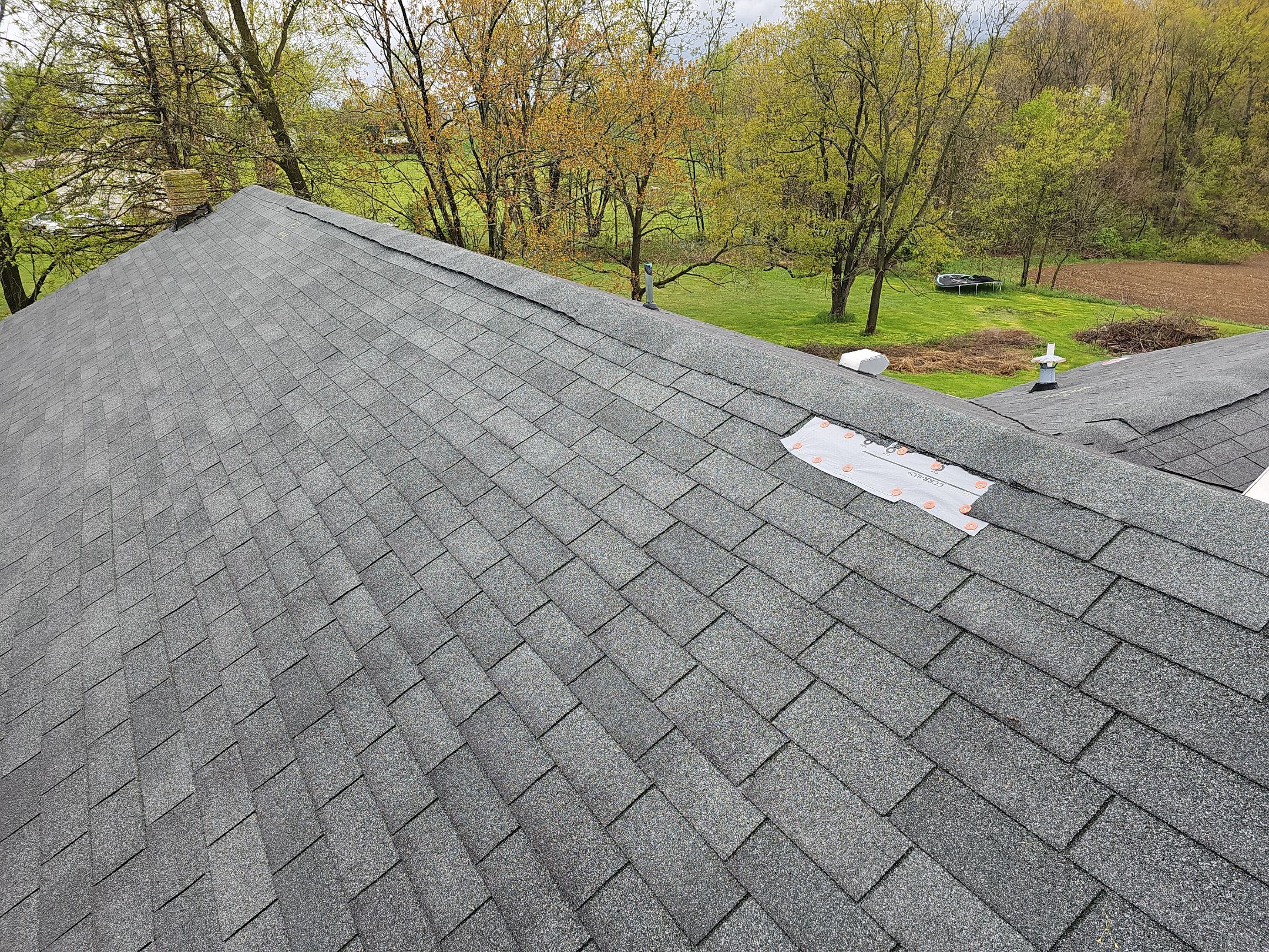 ATLAS PINNACLE HP W/SCOTCHGARD COLOR: BLACK SHADOW by Eagle Eye Roofing