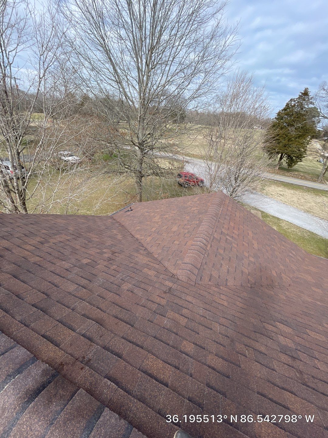 Residential Roofing Installation using Owens Corning Oakridge Roofing System by Undersun Roofing 