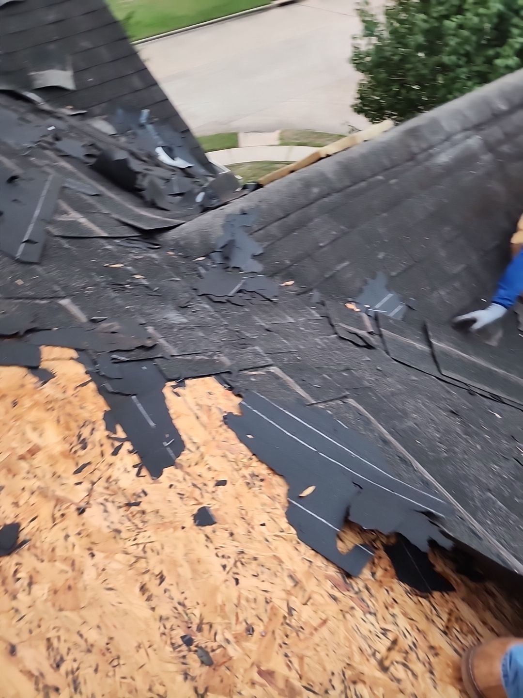 Residential Roofing Installation using Owen's Corning Duration (Lifetime) Shingles by Roof Repair Company