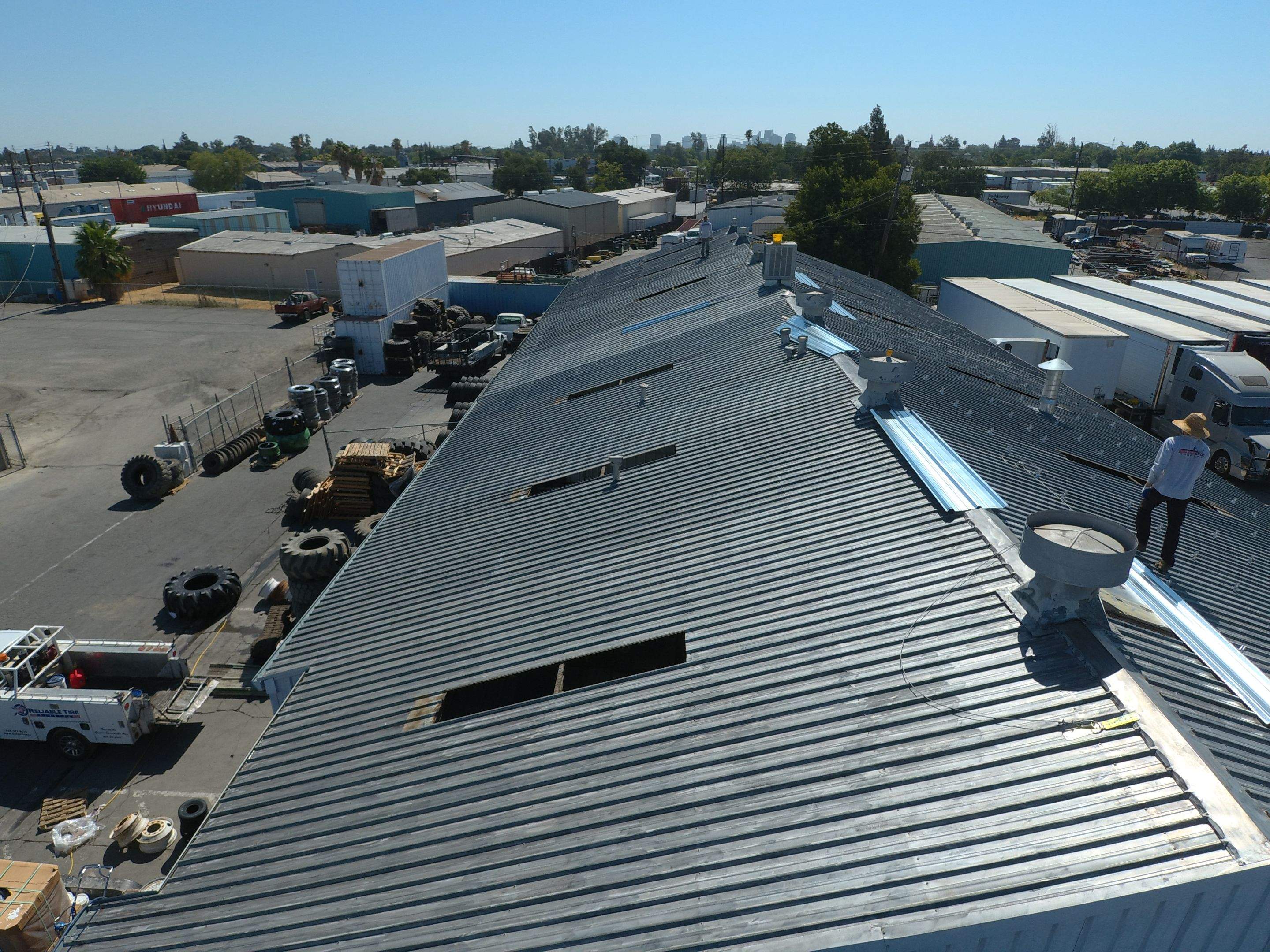 MR Roofing system using Conklin Benchmark/PUMA XL fabric and coating by Straight Edge Roofing Inc