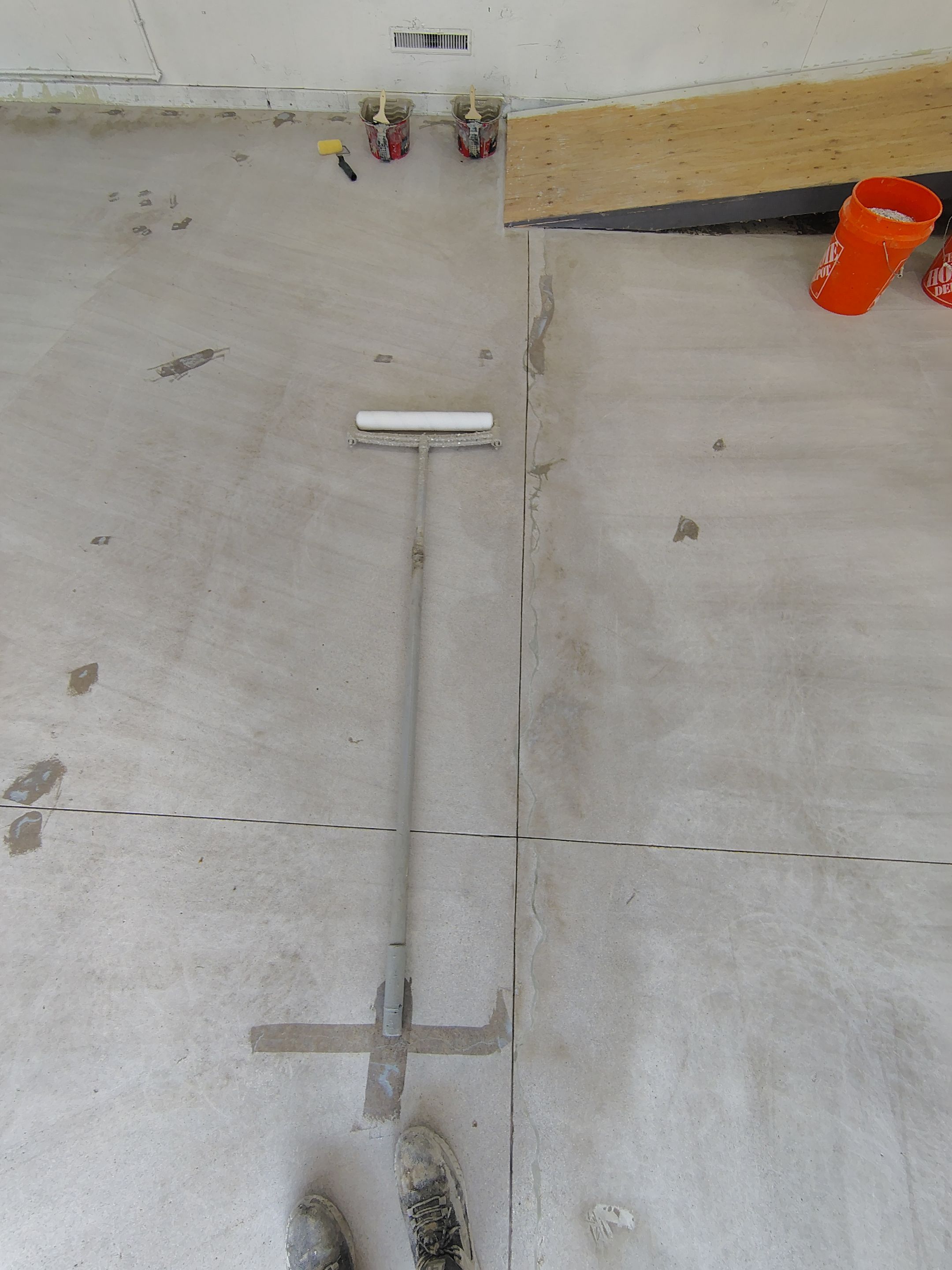 Yankton Garage Concrete Coating With Feather Gray Decorative Chips by Select Painting, Coatings & Garage Cabinets
