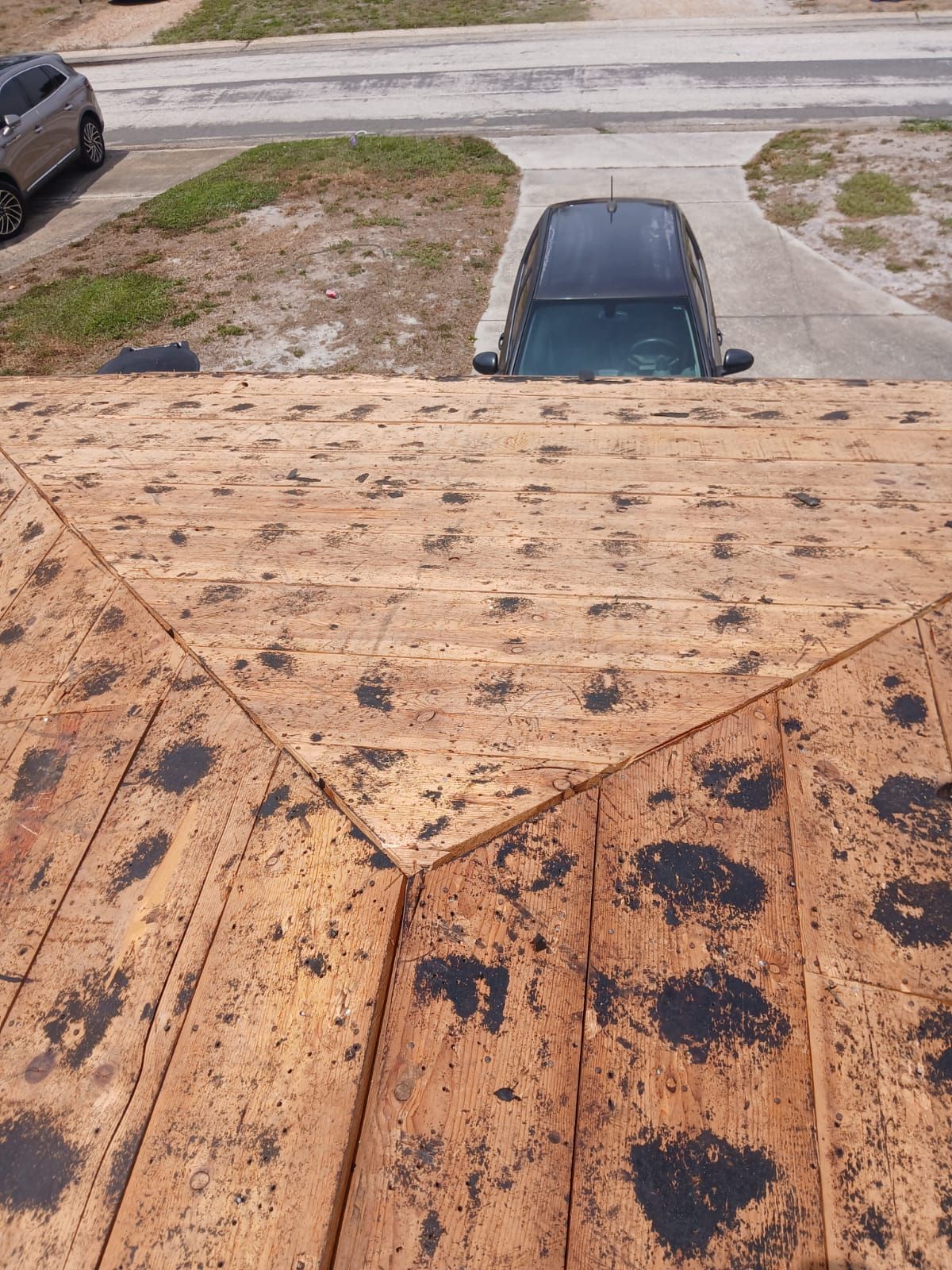 Project in St. Petersburg 33712 by Mitchell Roofing Company LLC 
