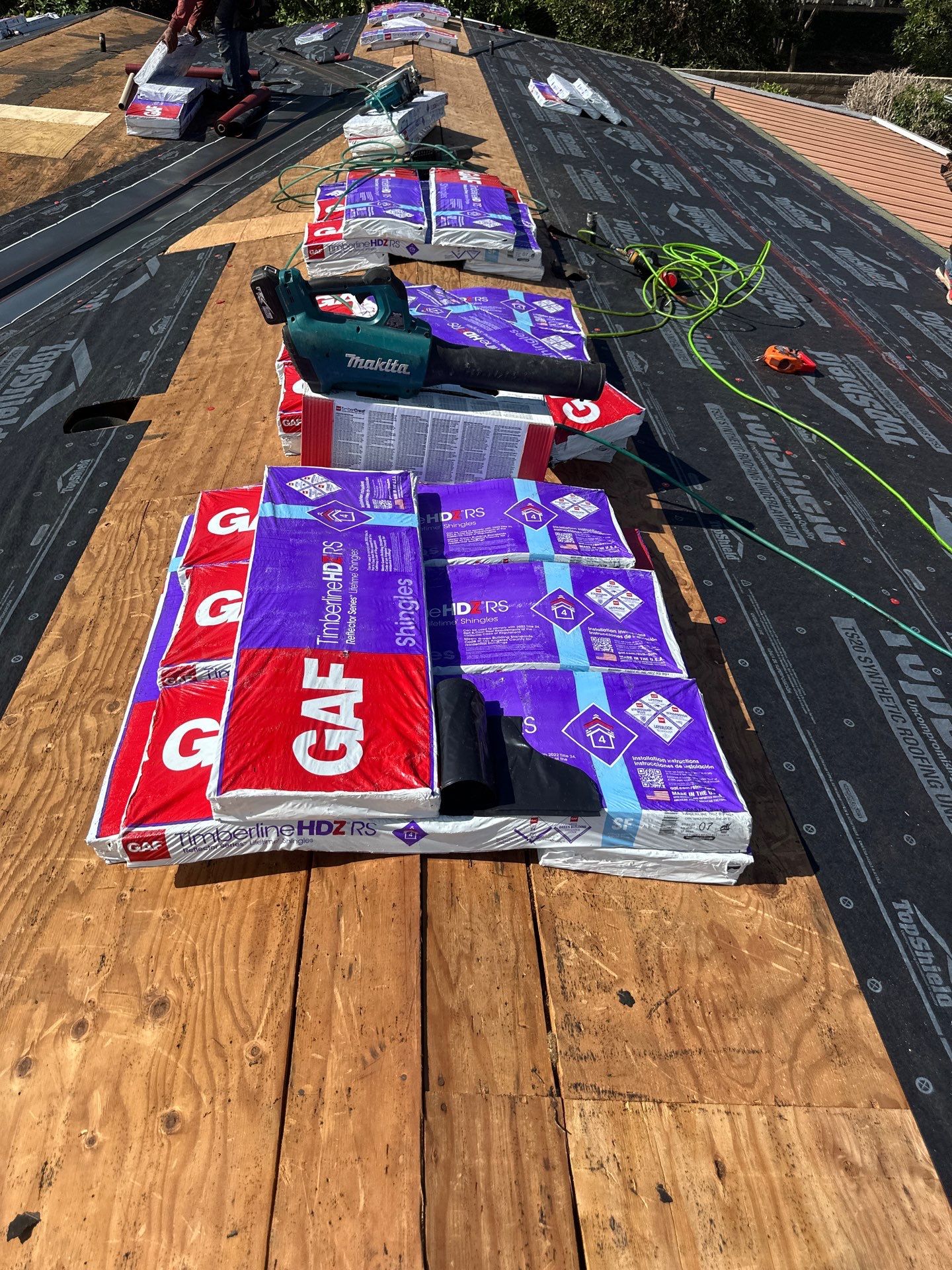 Roof Replacement - Anaheim, CA 92801 by Epic Roof Replacement