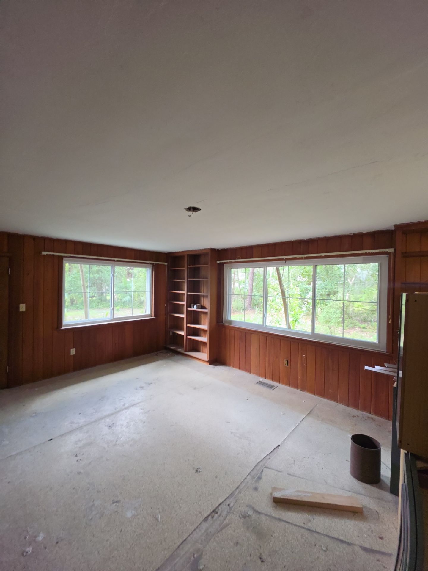 Energy Efficient Window Replacement for Gainesville White Brick Ranch by Windows & Doors Store