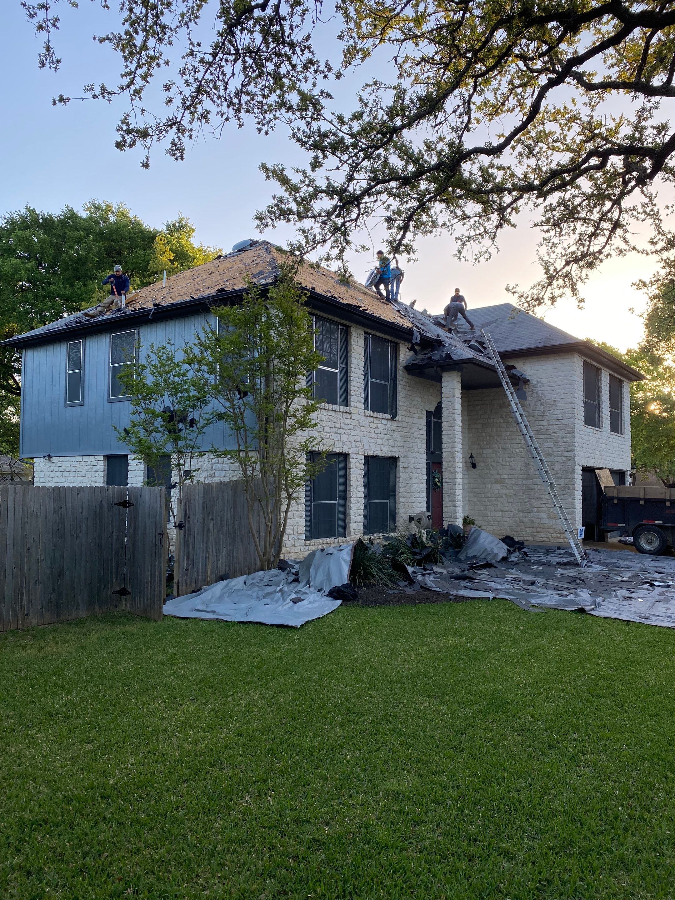 Residential Roof Replacement using GAF shingles in Austin Texas by Elite Roofing LLC