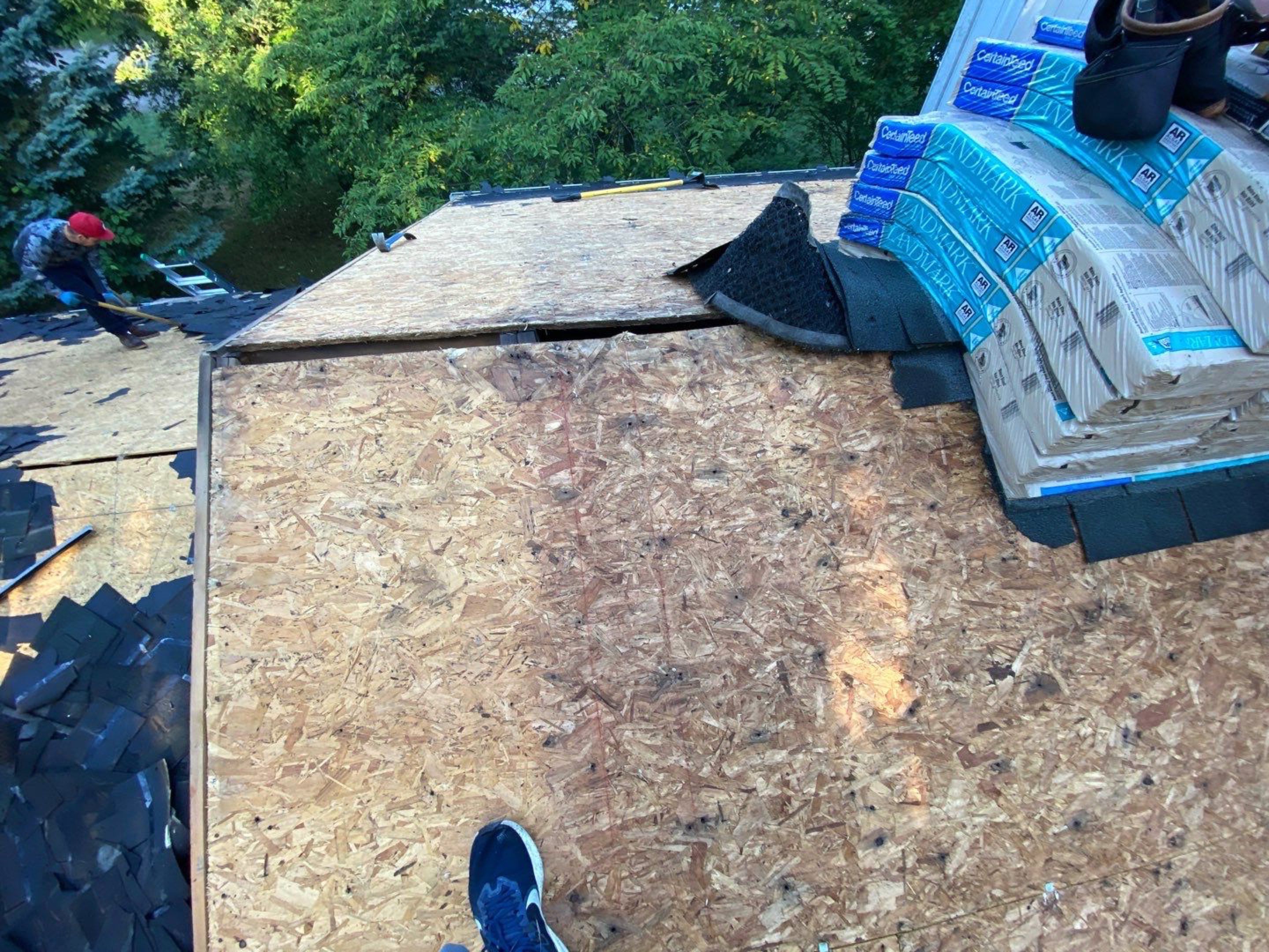 Roof Replacement using CertainTeed Landmark by 180 Contractors