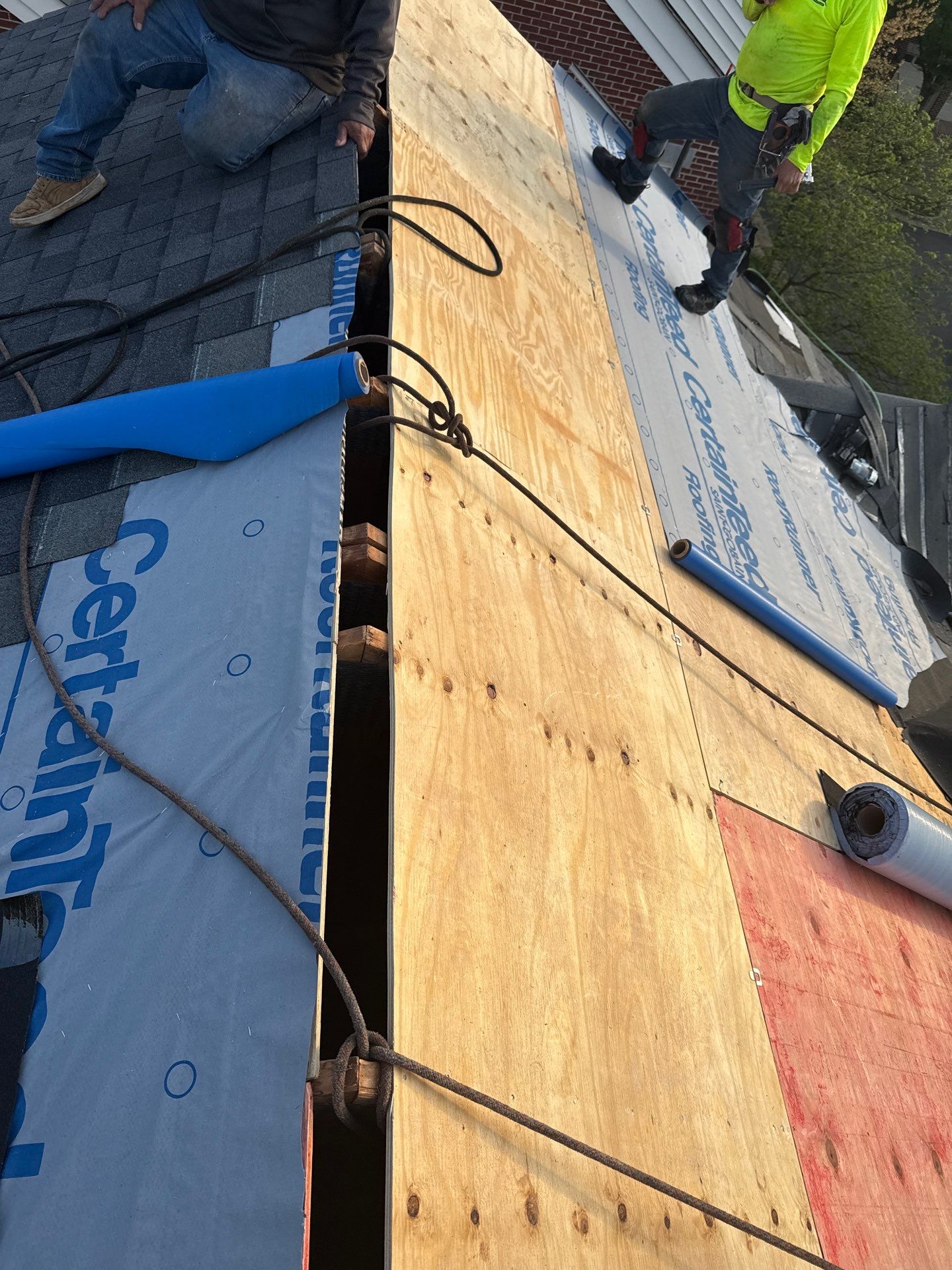 Alexandria: Residential Roof Replacement with CertainTeed Landmark Pro in Max Def Pewterwood by RM Banning, Inc.