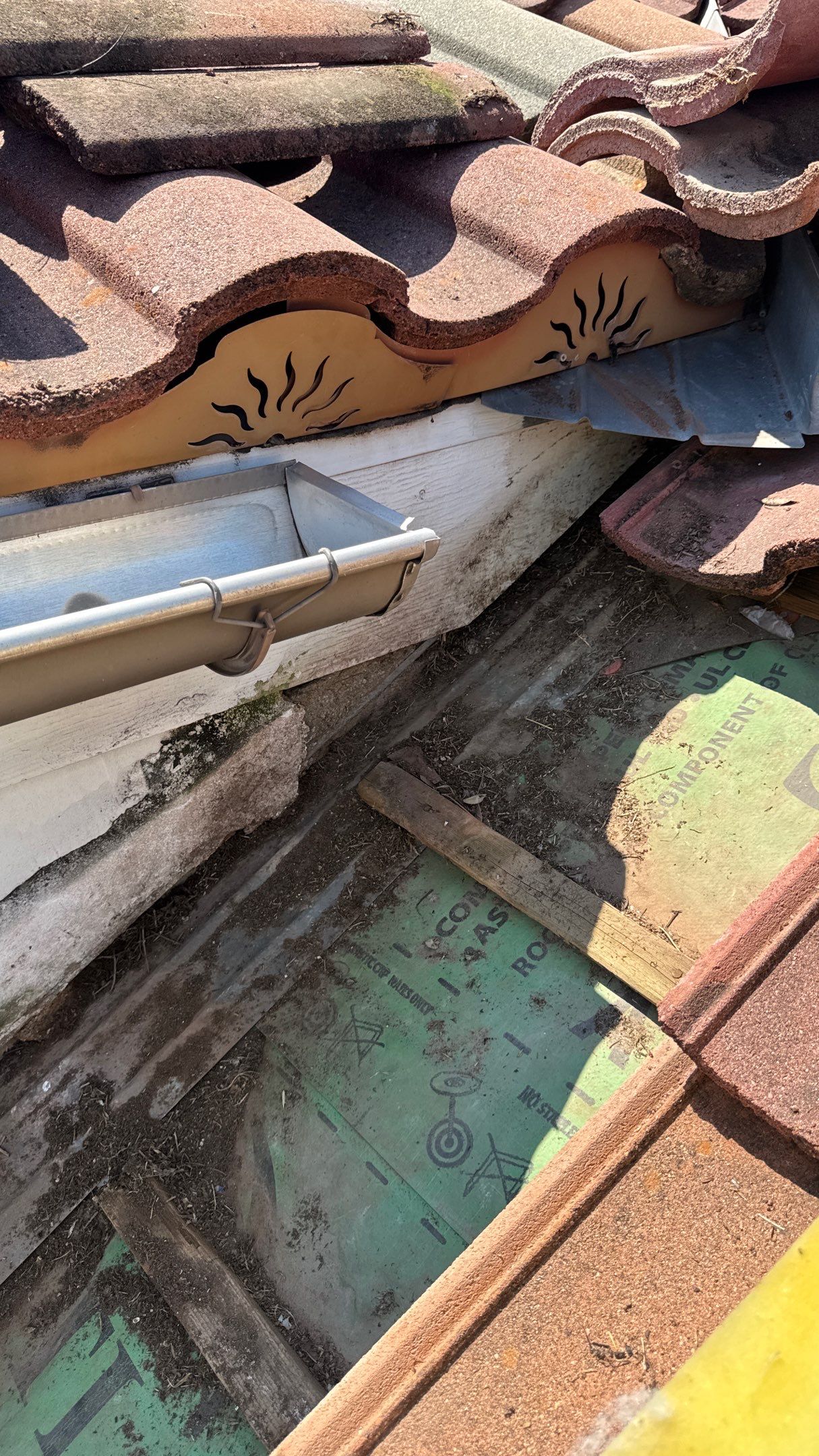 Residential Roofing Repair using Various Roof Repair Materials by Harvey Roofing & Construction