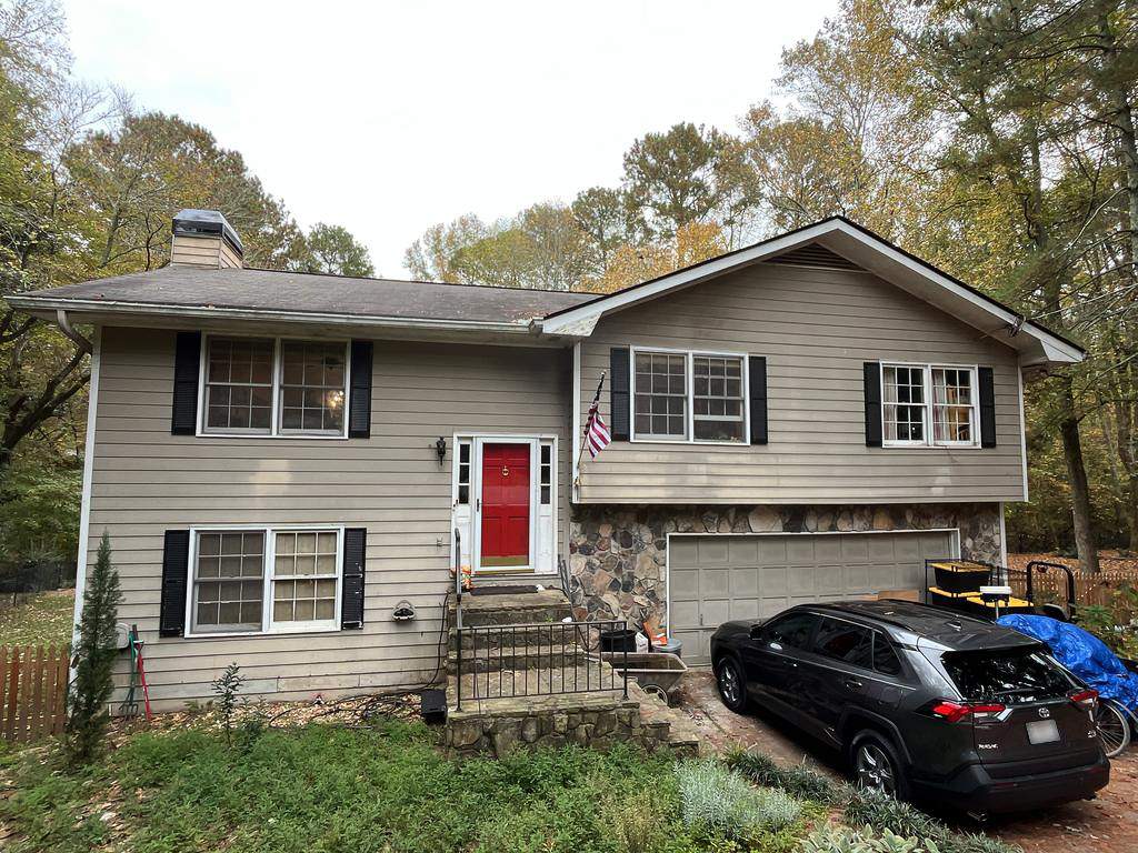 Atlanta, GA James Hardie Siding, Pressure Treated Wood Deck Replacement, and Exterior Painting by Nelson Exteriors 