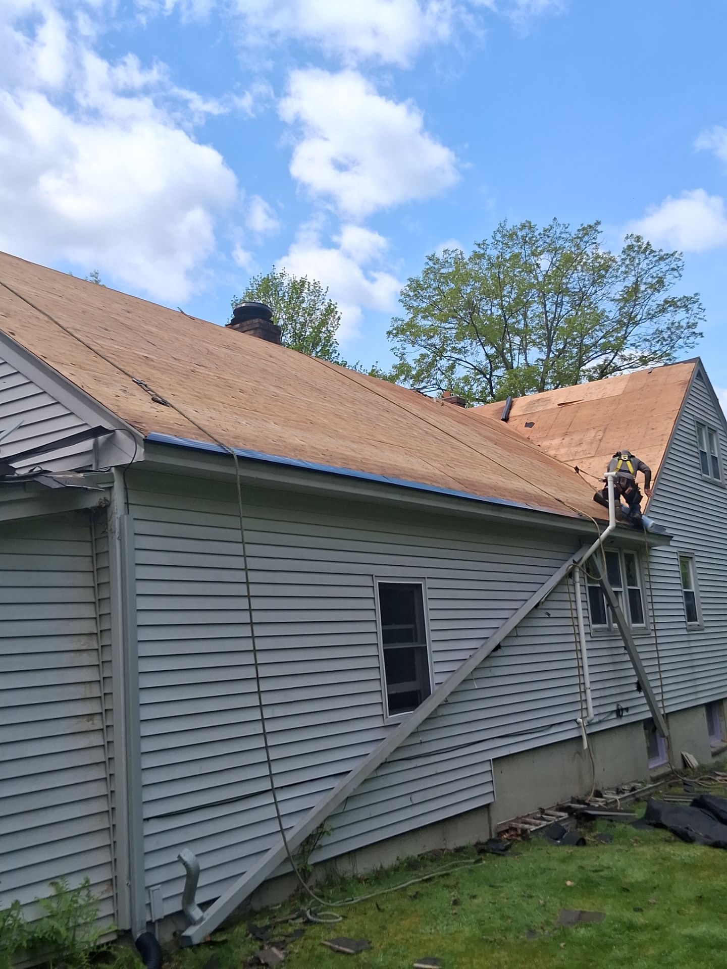 Residential Roofing Installation in Goffstown Featuring Architectural Shingles by Tall pine roofing