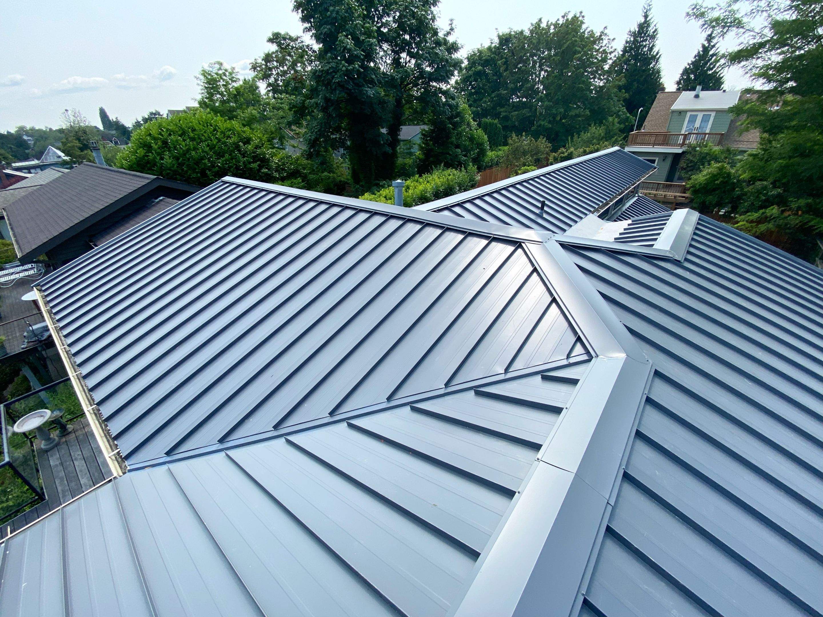 RSNW Portfolio: Metal Panels by Roofscapes NW