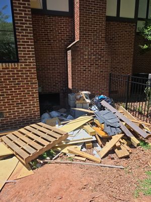 Job site clean up in Matthews