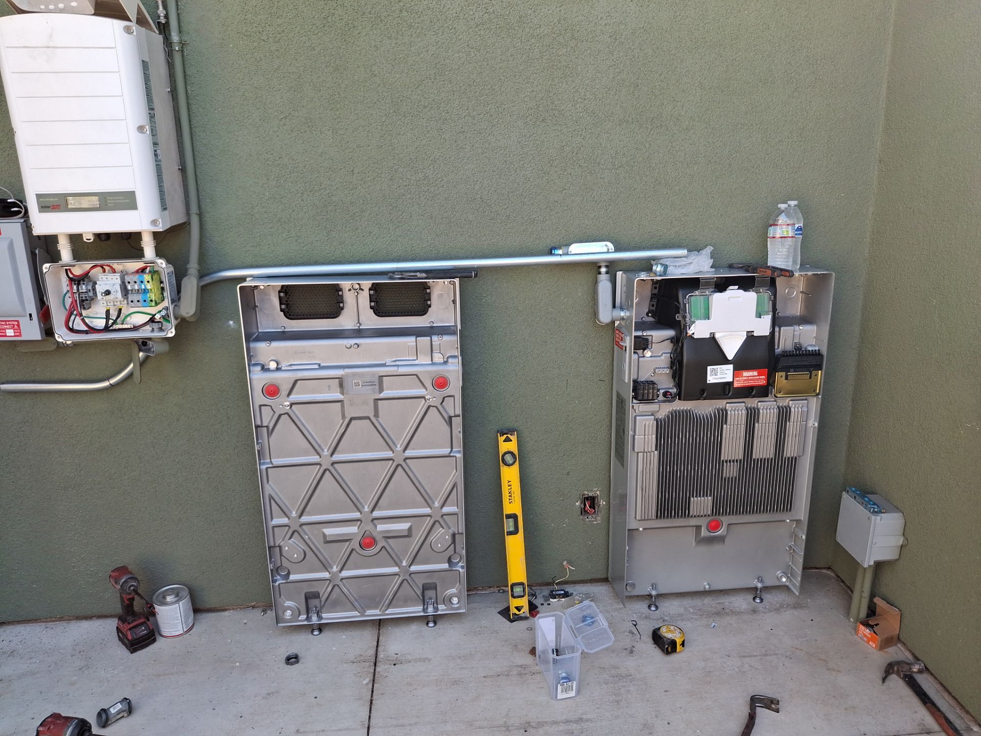Battery Installation Featuring Tesla Powerwall 3 in Santa Ana by AWS Solar