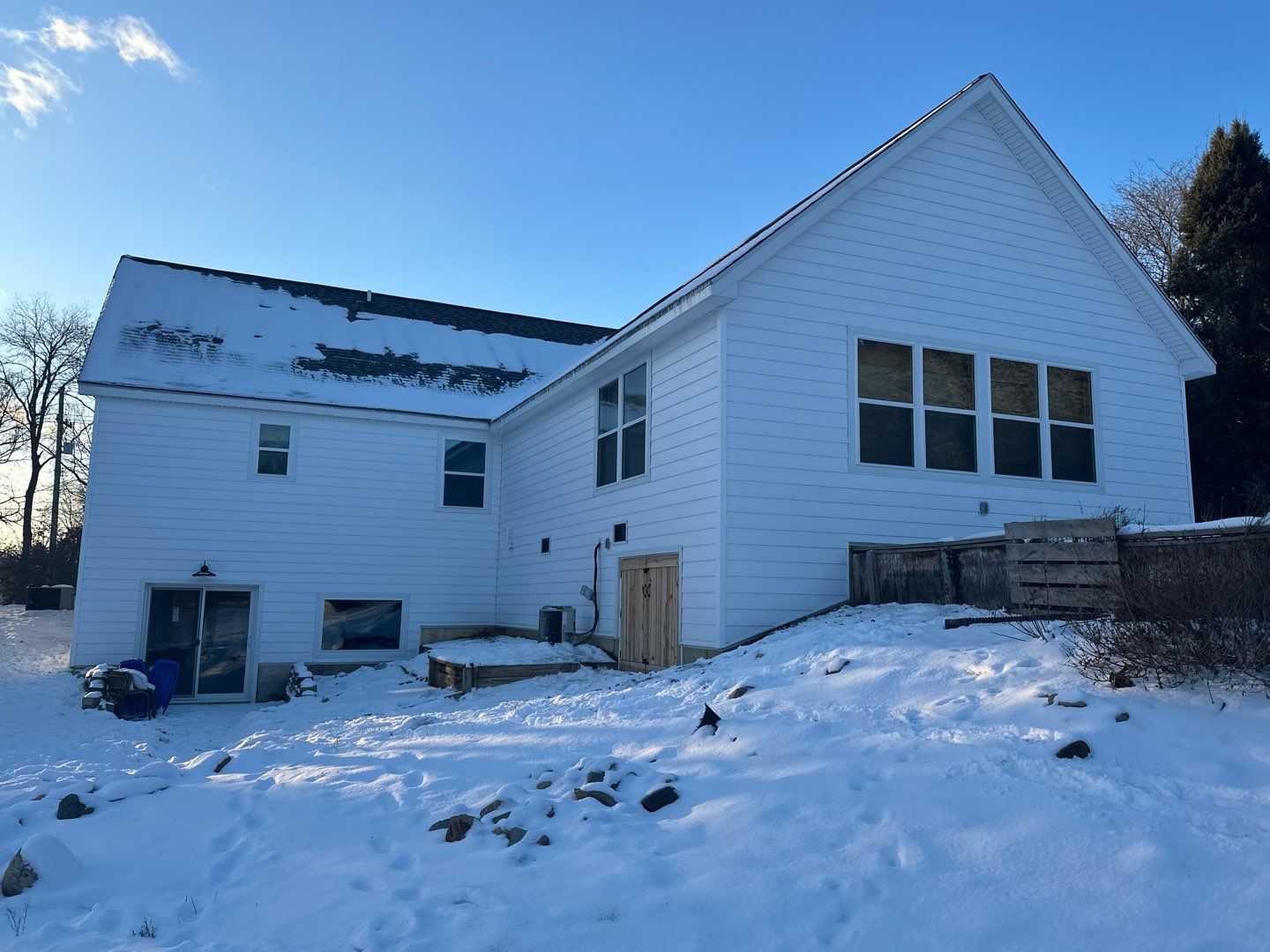 Siding Replacement using Ascend 7" Composite by 180 Contractors