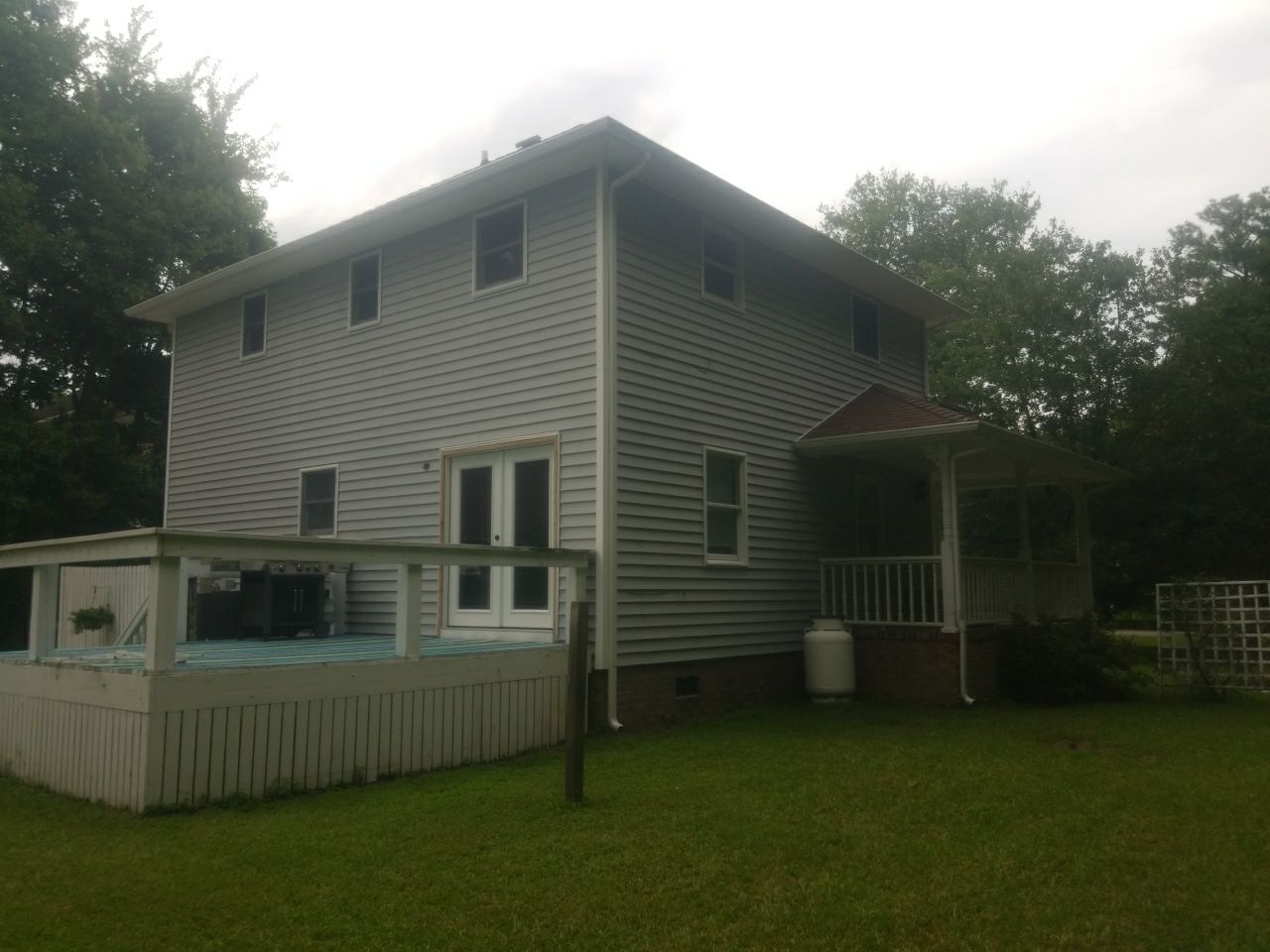 Hughes - Gutter 107 Maid Marian Court • Manteo, NC 27954 by Gallop Roofing & Remodeling, Inc.