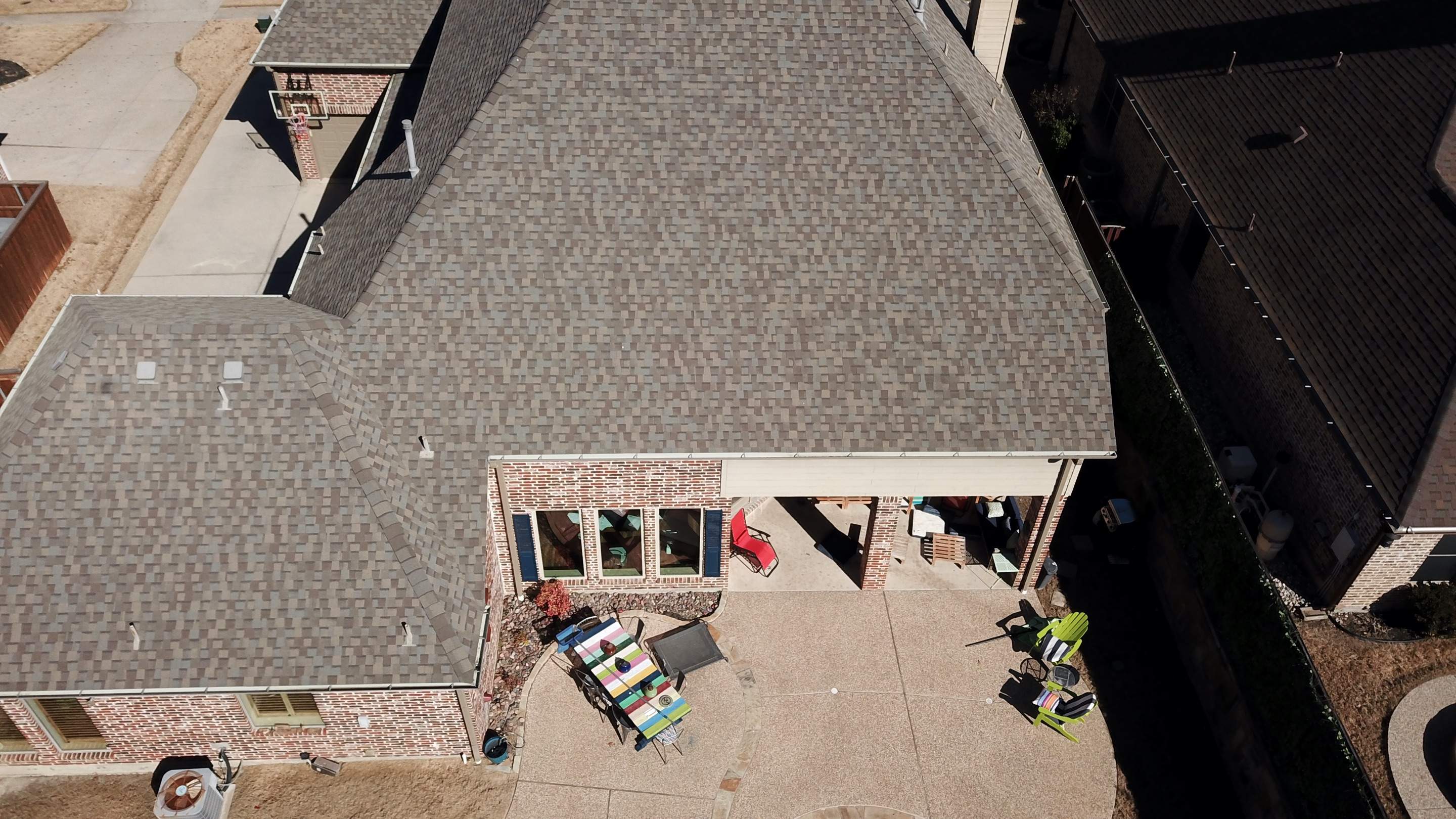 Patio & Pool bath addition by SLM General Contractors & Roofing
