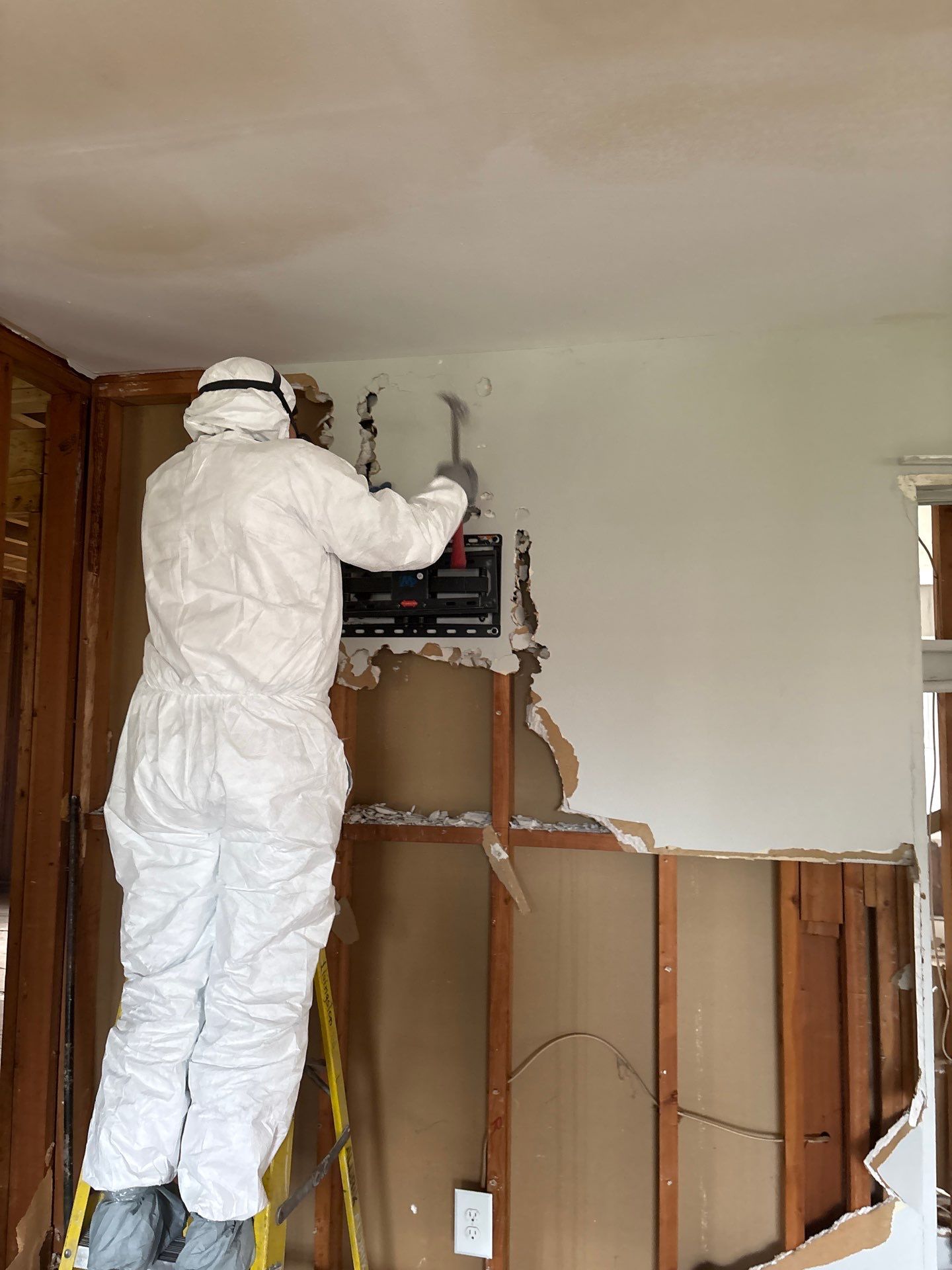 Multi-Unit Fire Restoration at Dix Hills Apartment Complex by EMS Restoration Corp