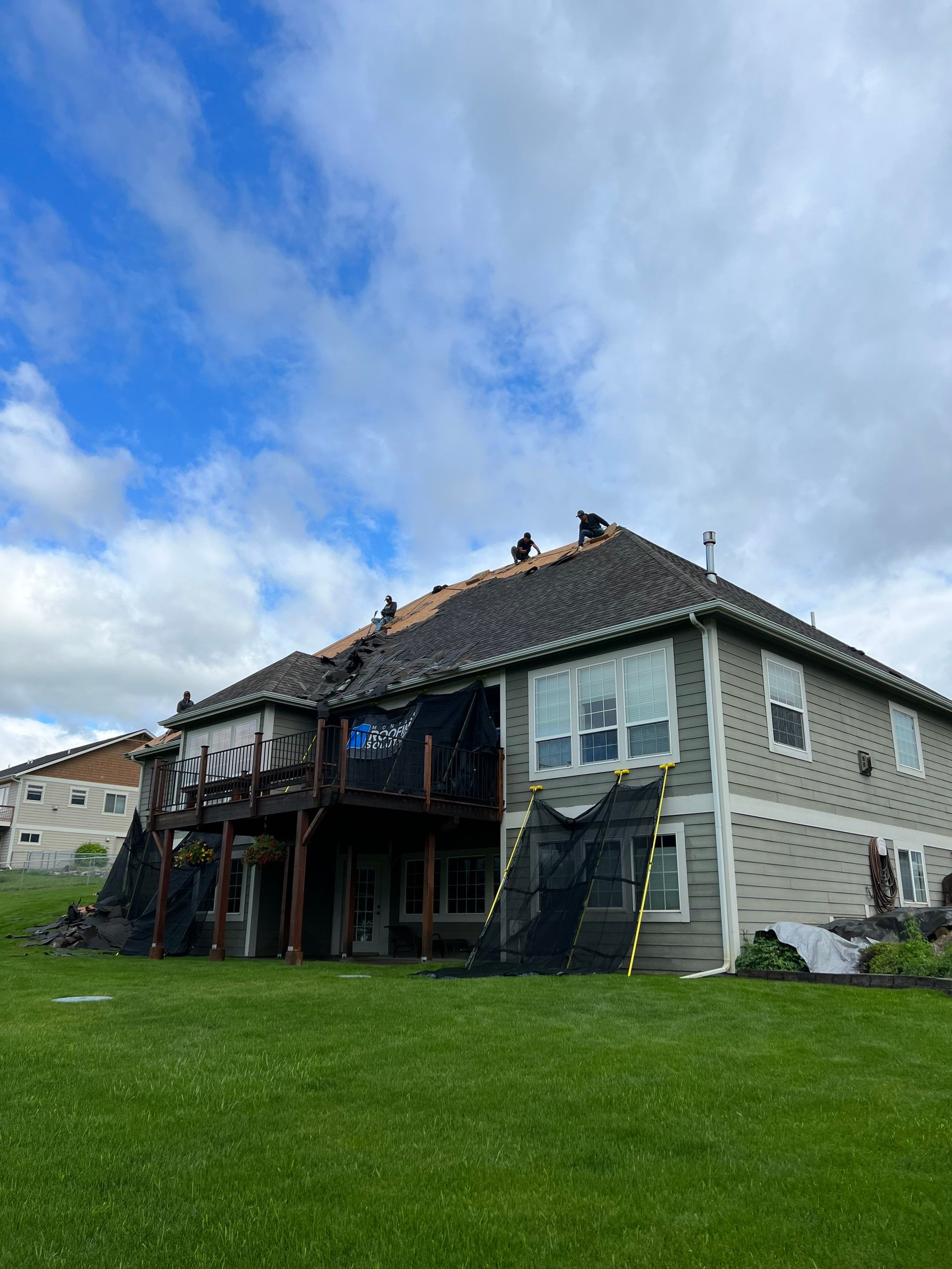 GAF Timberline HDZ - Weathered Wood by Montana Roofing Solutions