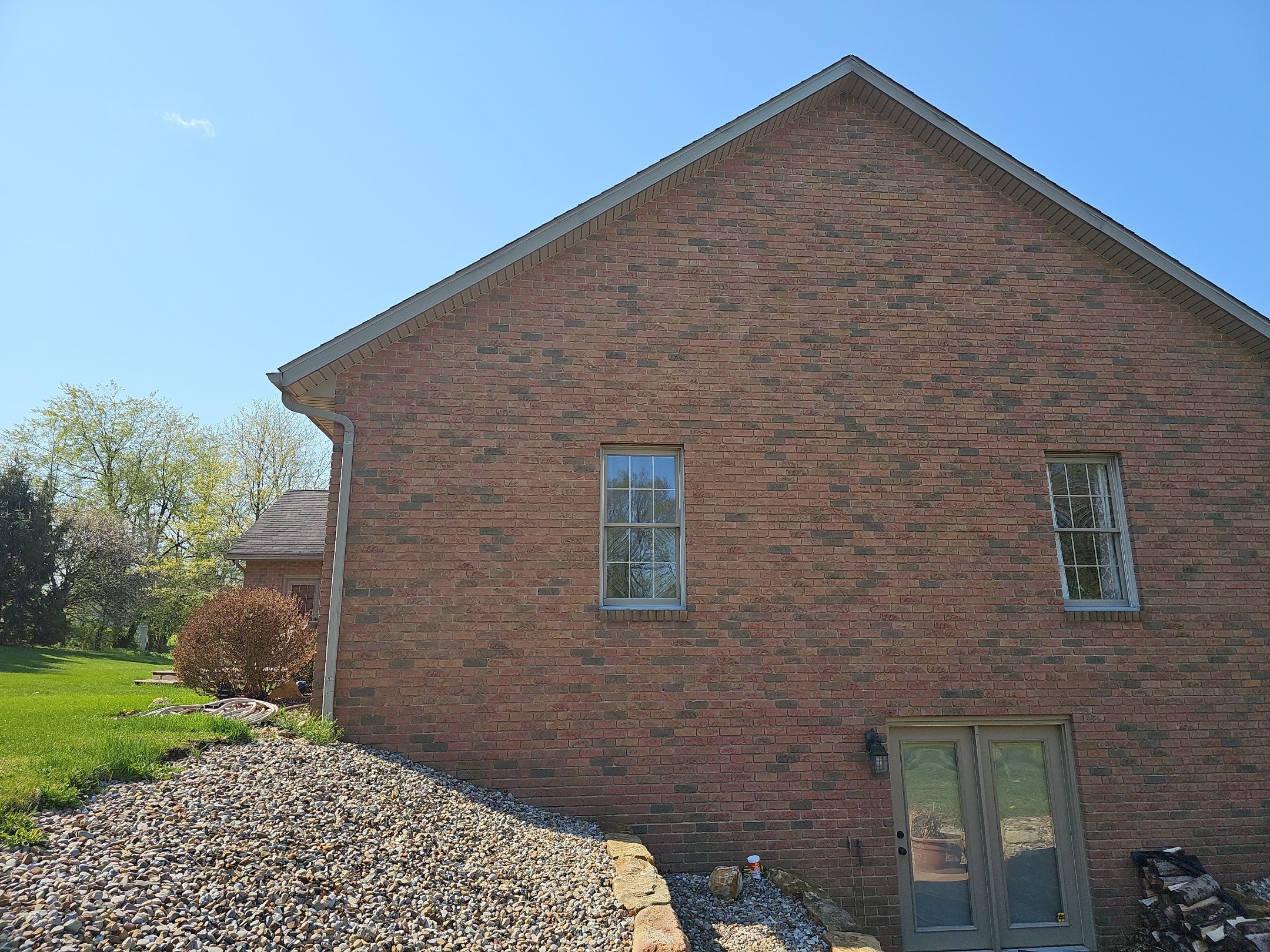 ATLAS PINNACLE COLOR: WEATHERED SHADOW by Eagle Eye Roofing