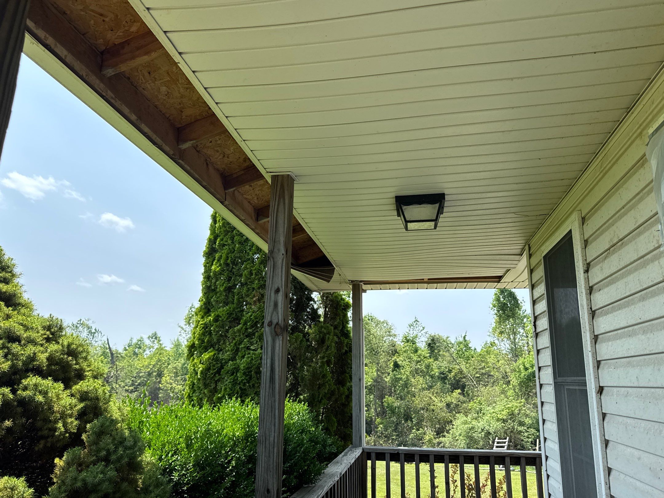 Exterior & Window Installation using CertainTeed Mainstreet & ViWinTech Windows by Koontz Construction