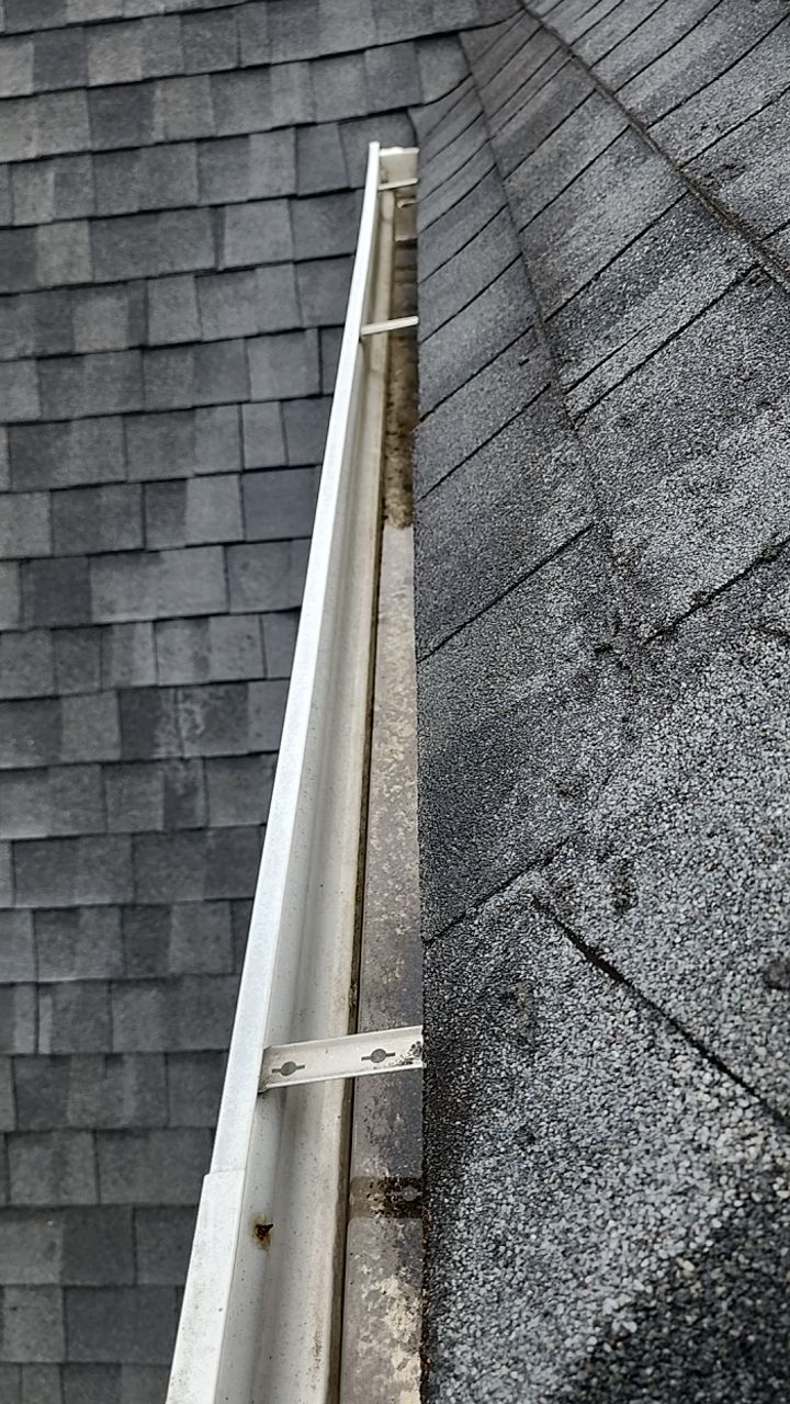 House Wash using cleaner by Power Wash Masters LLC