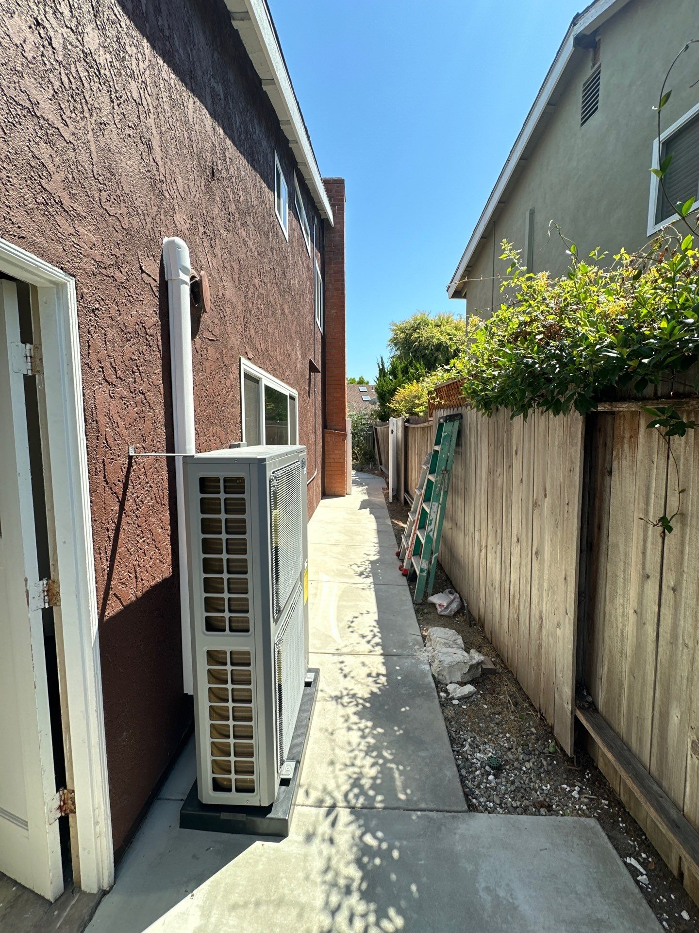 AC Installation in Costa Mesa by Big Wave Heating & Air Conditioning