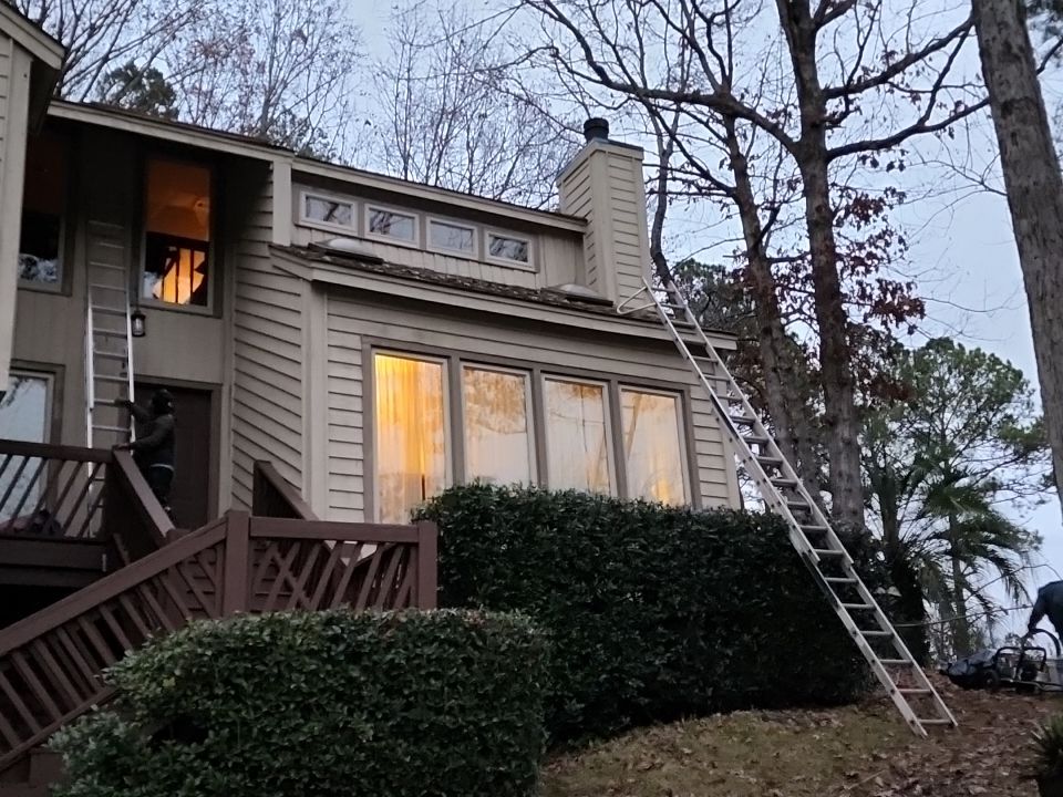 Exterior renovation using James Hardie Siding and Simonton Windows by Indigo State Roofing