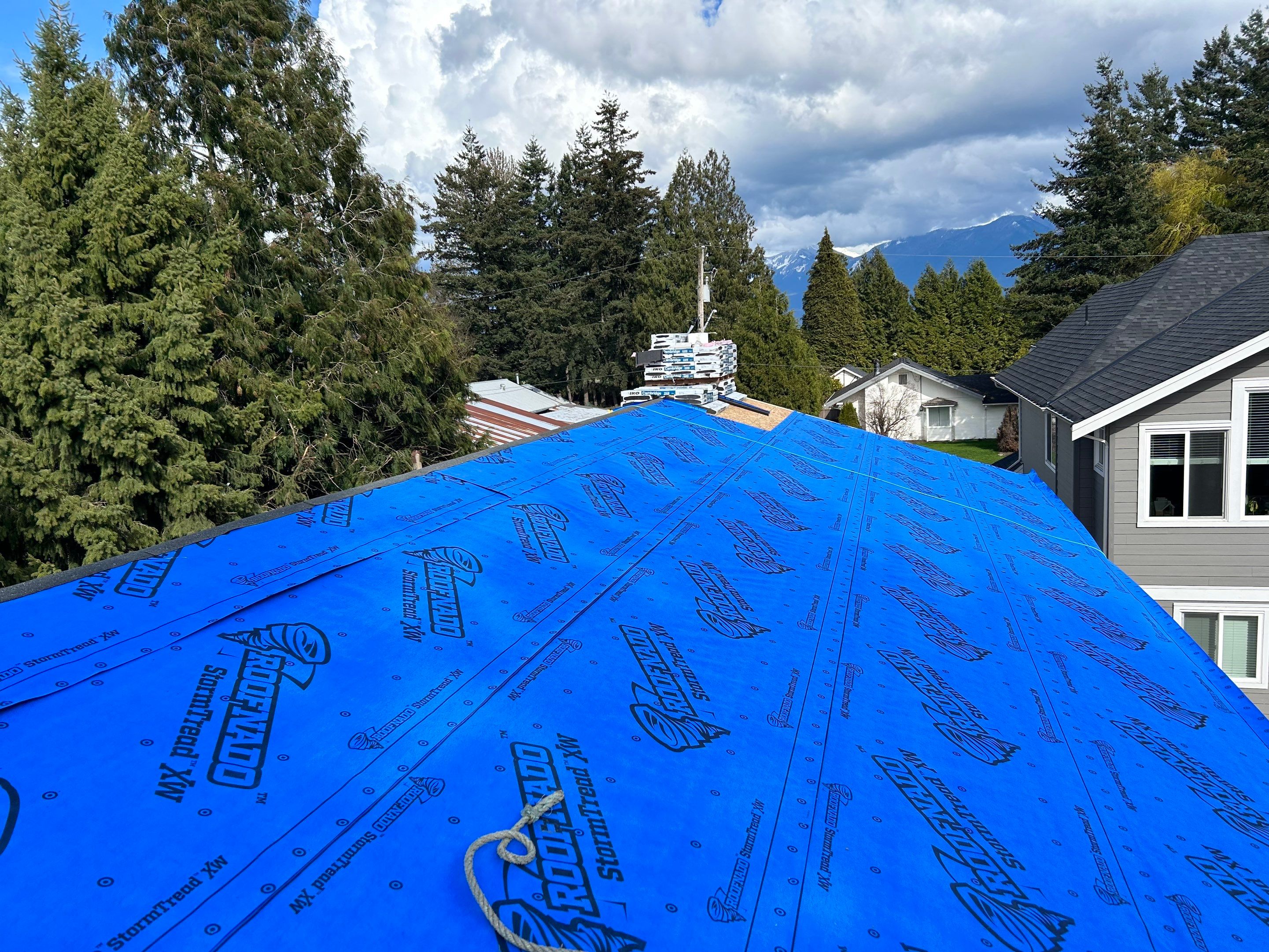 Residential Roofing Installation using IKO Dual Black Biltmore by Top Notch Roofing Inc