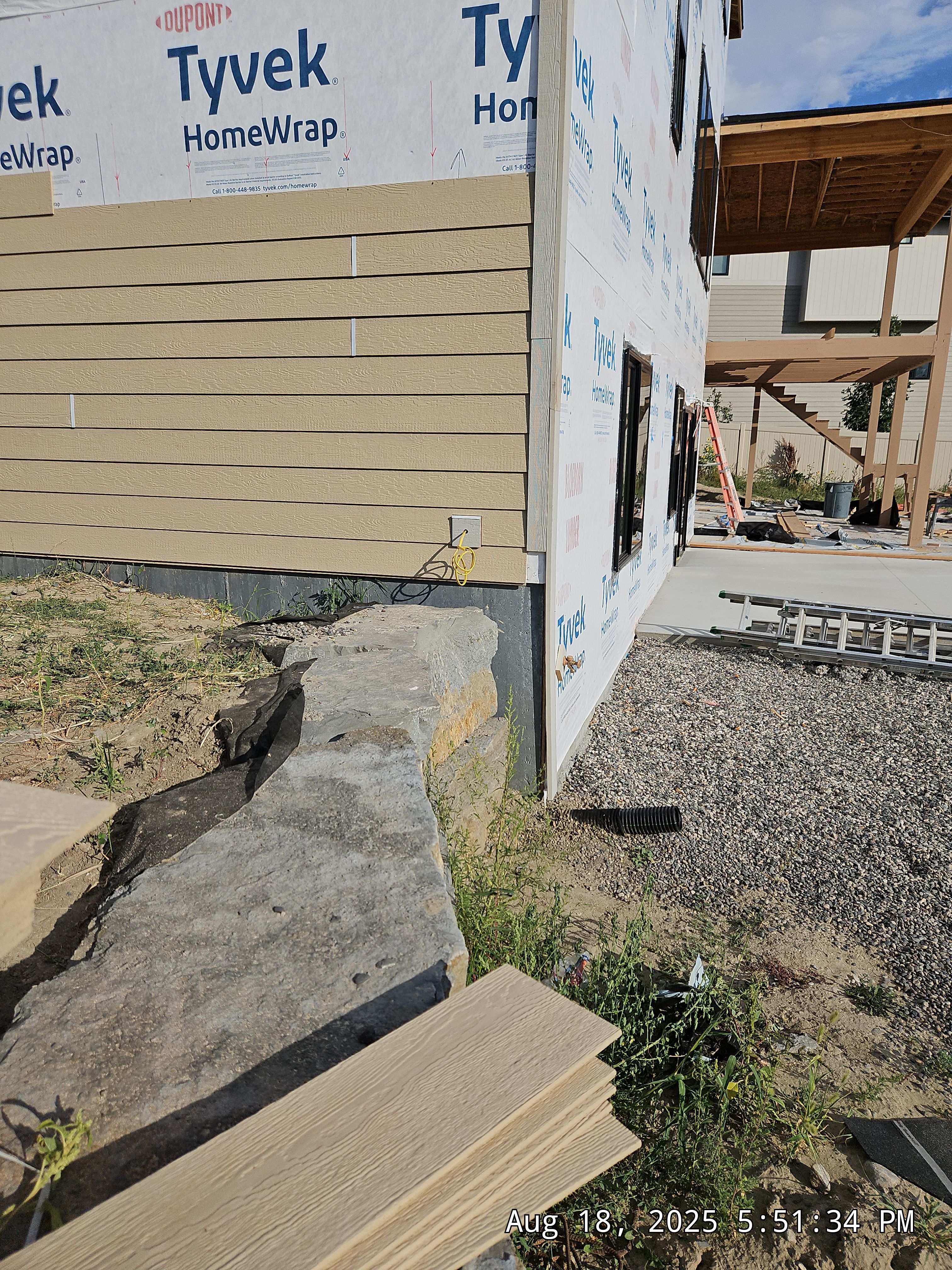 New Construction LP Smartside by Plankwalker Siding & Roofing