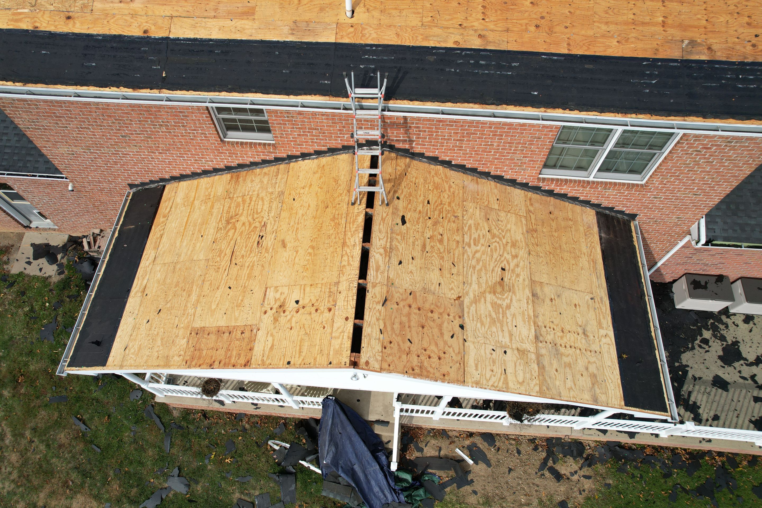 Residential Roofing Installation using GAF Timberline HDZ Charcoal by Rainstoppers Roofing