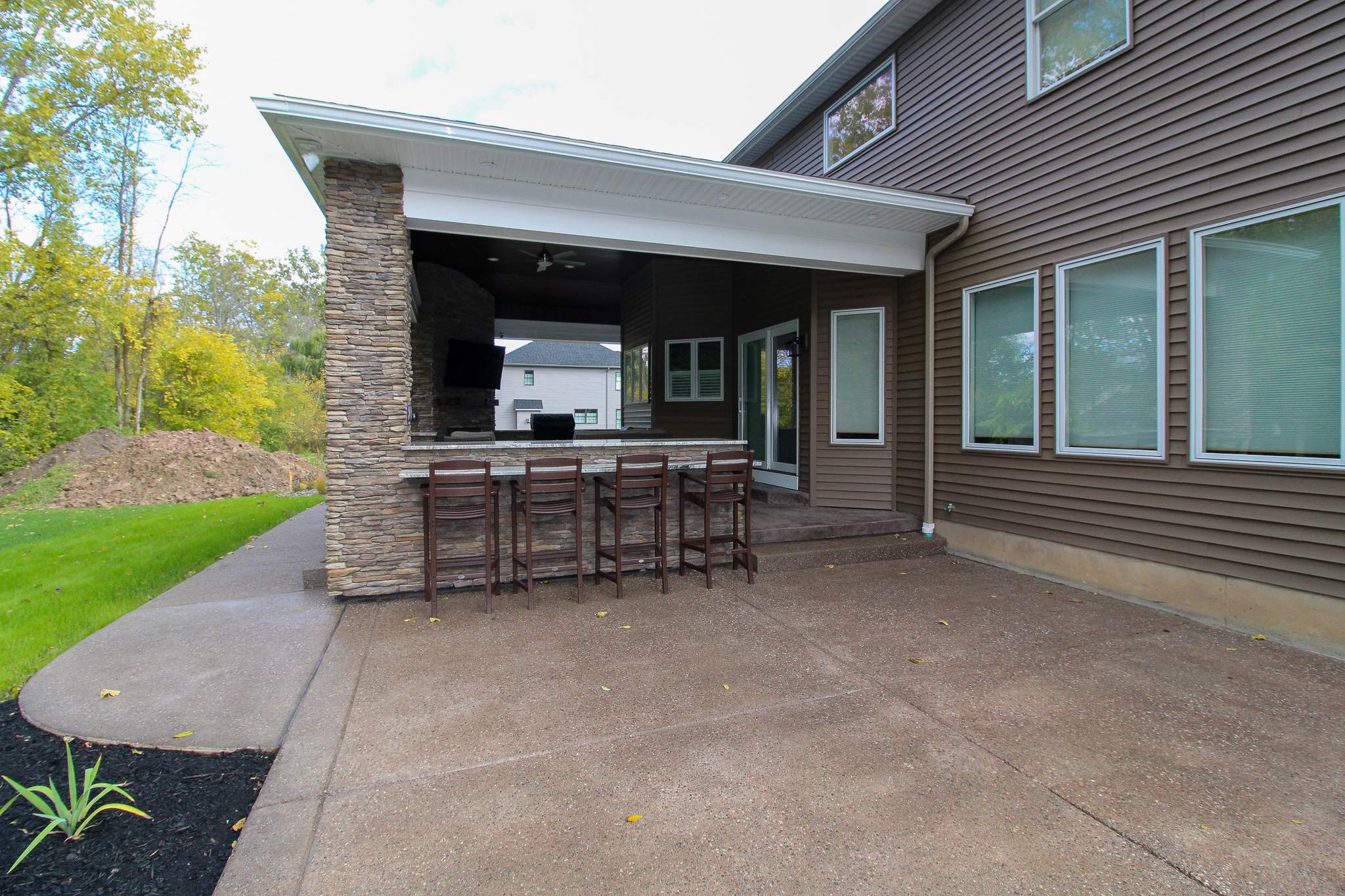 Outdoor Living - Addition by Ivy Lea Construction