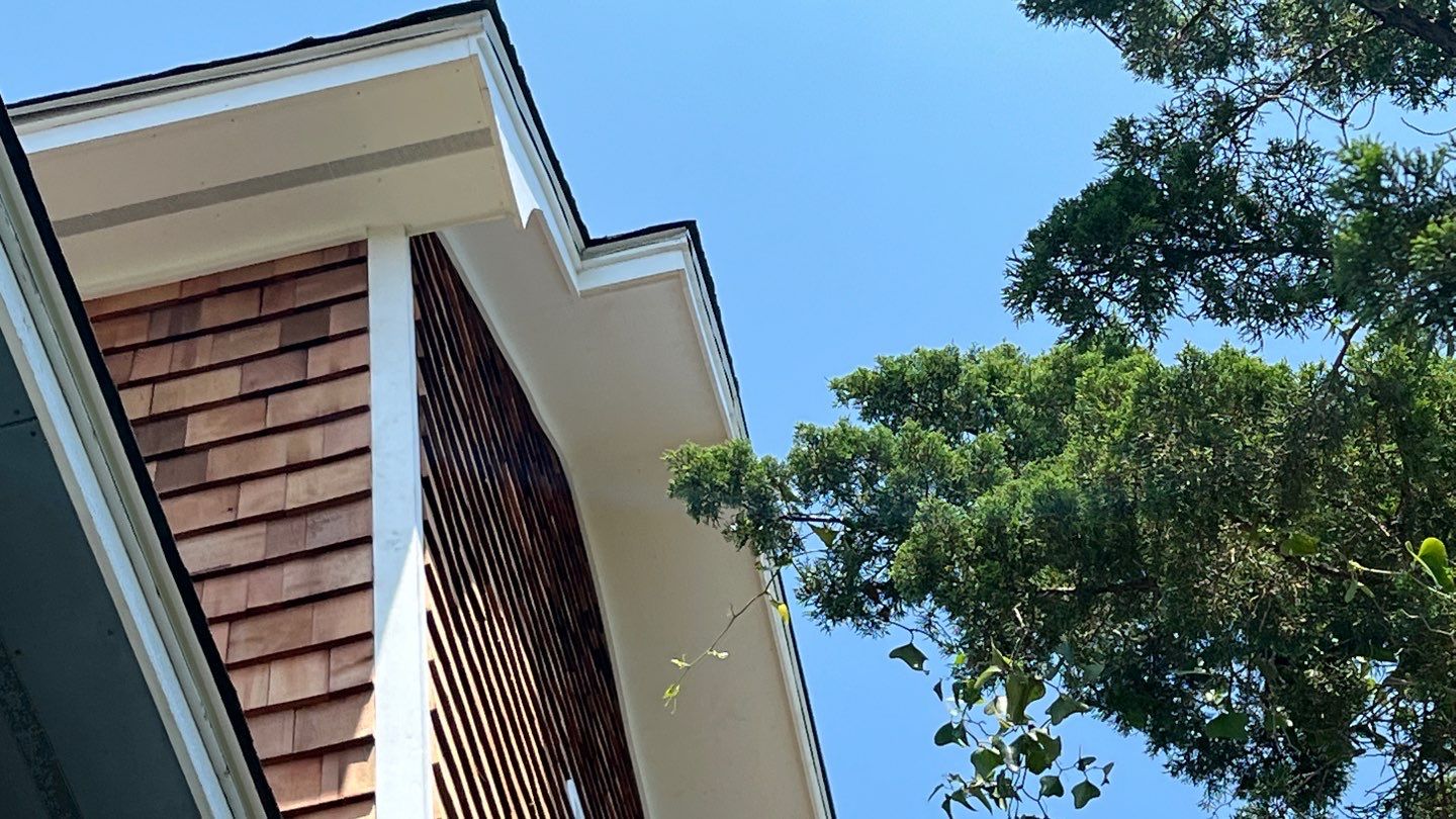 Carolina Clipper Full Exterior Project by Gallop Roofing & Remodeling, Inc.