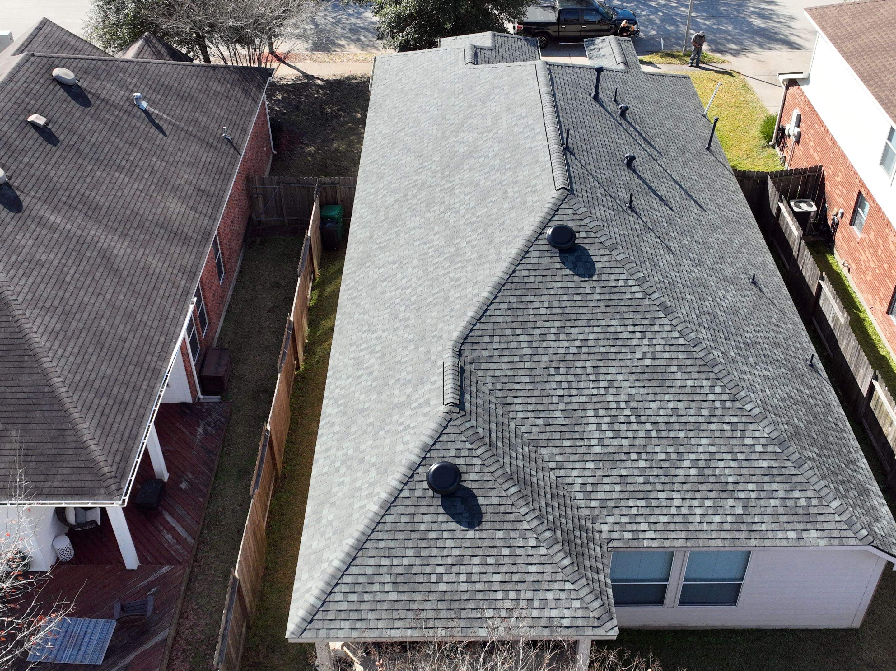 SureStart PLUS 4-STAR Warranty Fully covers materials, labor, tear-off and disposal expenses in years 1-50. by Roof Concepts Construction