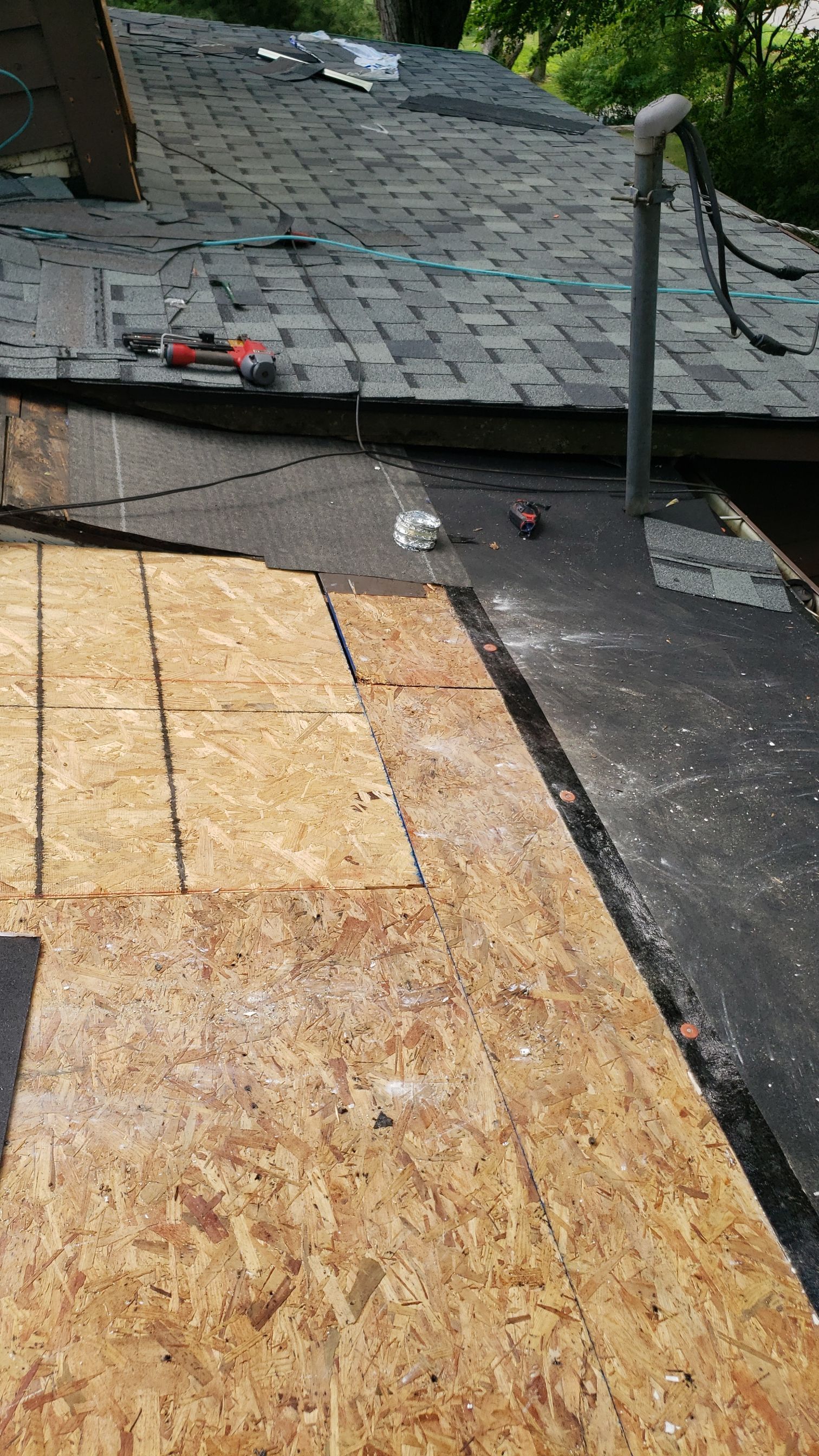 BRAND: ATLAS PINNACLE HP COLOR: PRISTINE SCOTCHGARD HEARTHSTONE by Eagle Eye Roofing