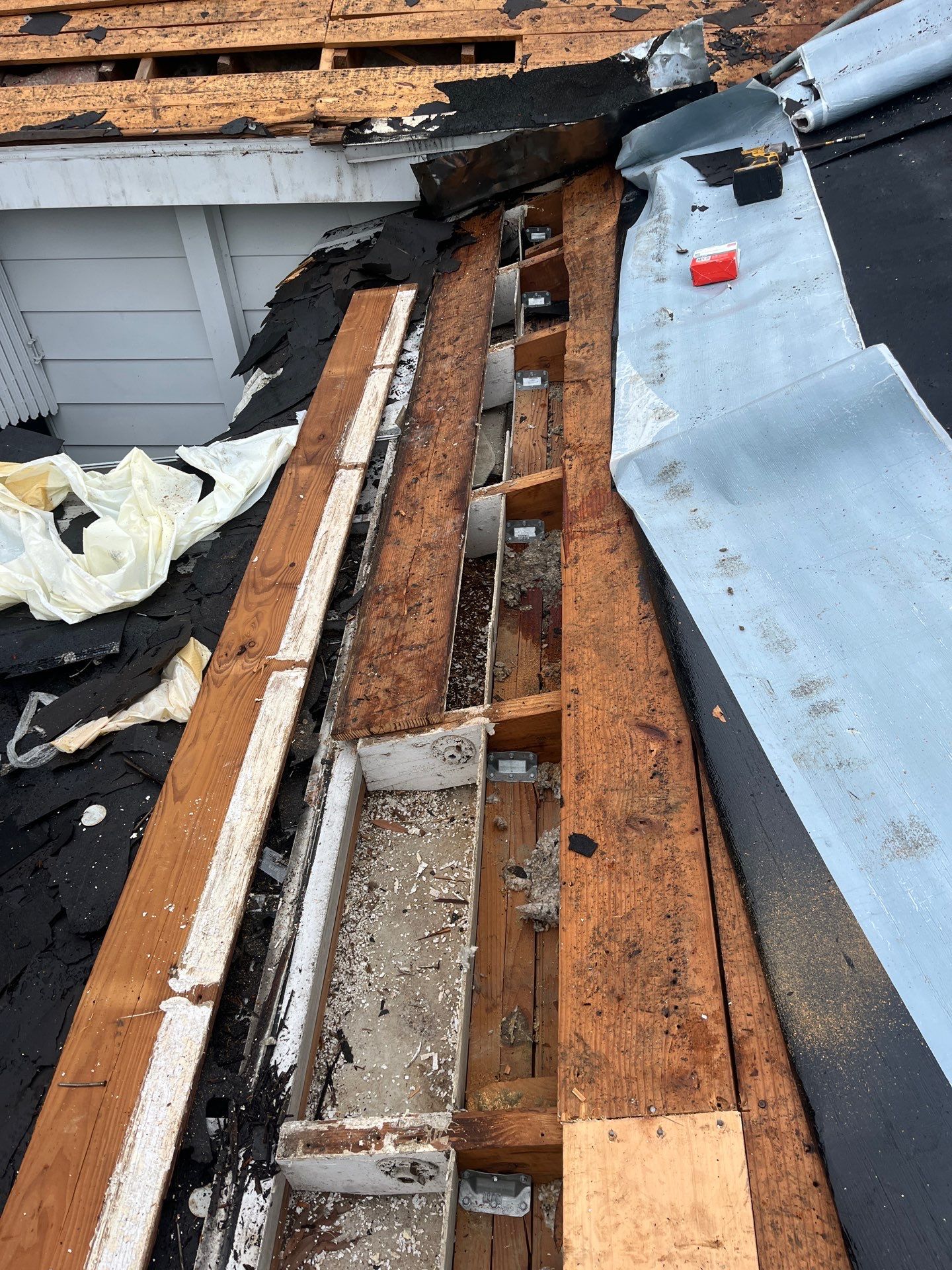 Project in St. Petersburg 33703 by Mitchell Roofing Company LLC