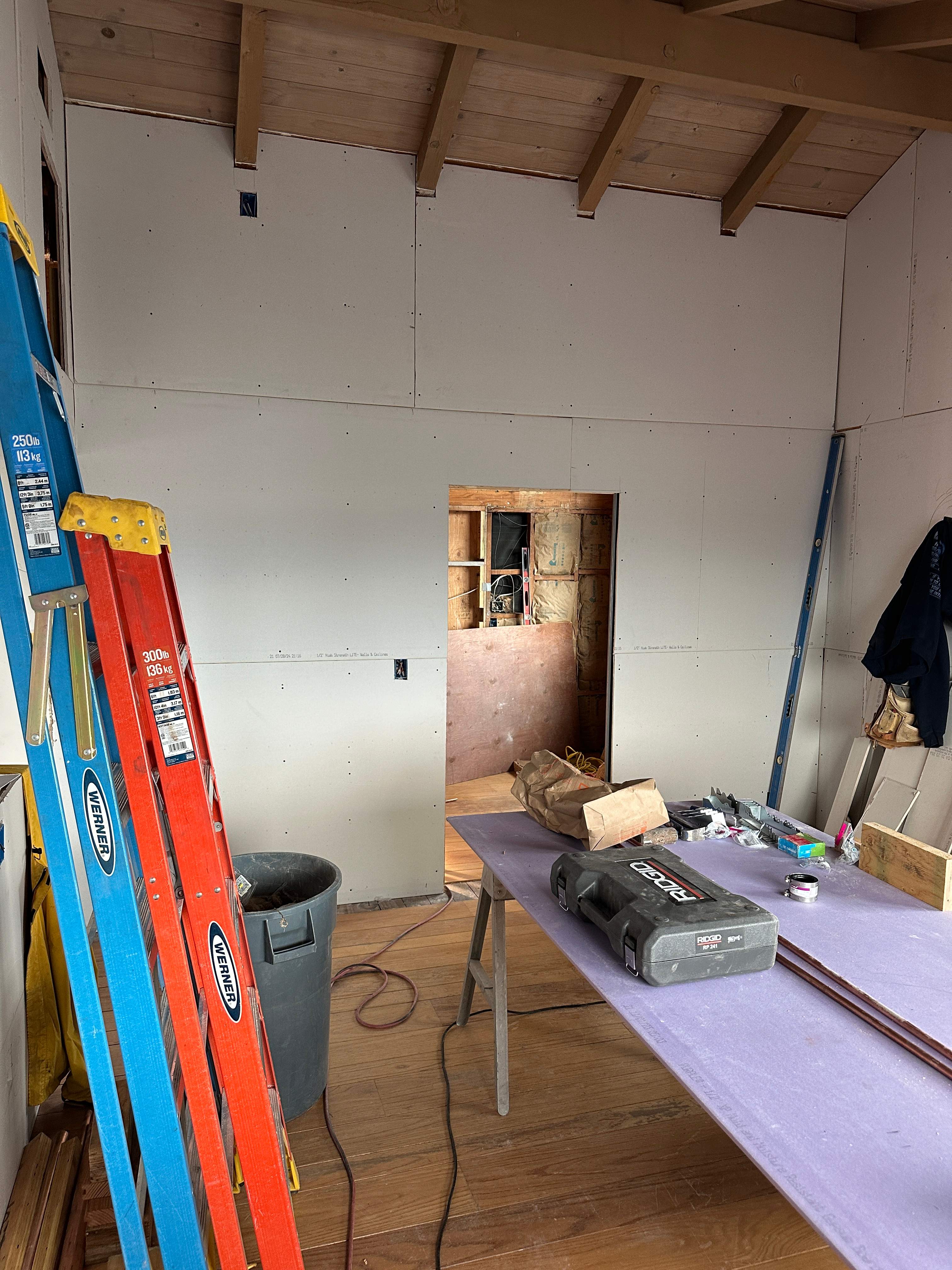 Custom interior painting and decorating by Herrera’s Bay Area Painting inc.
