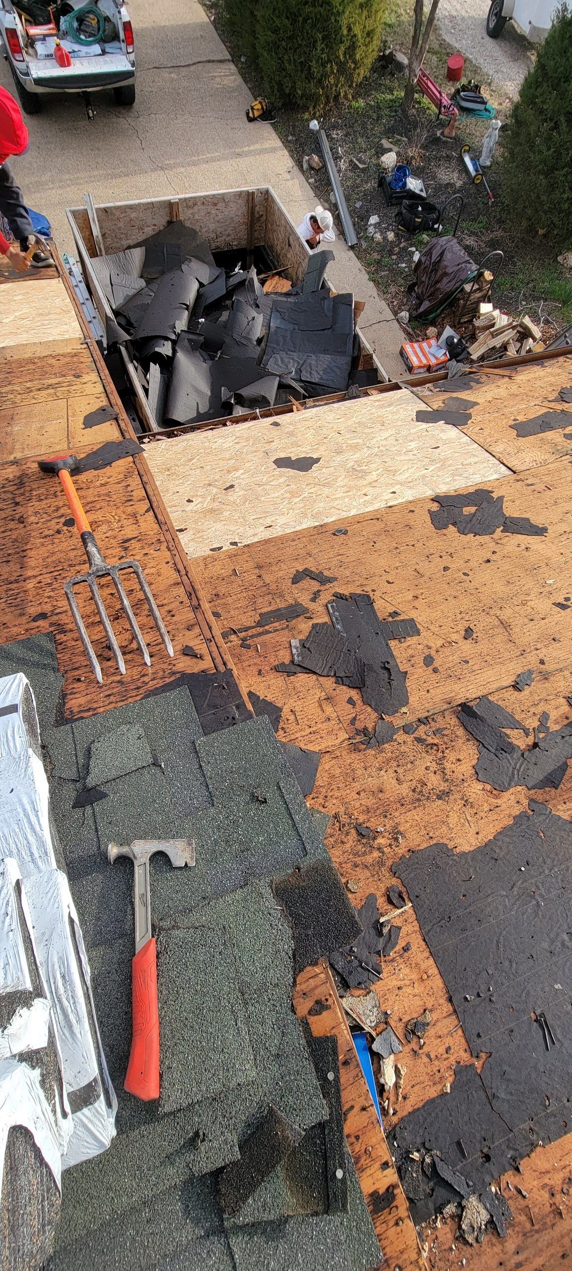 Residential Roofing Installation using IKO DYNASTY ROOF by EEC  Windows, Siding & Roofing 