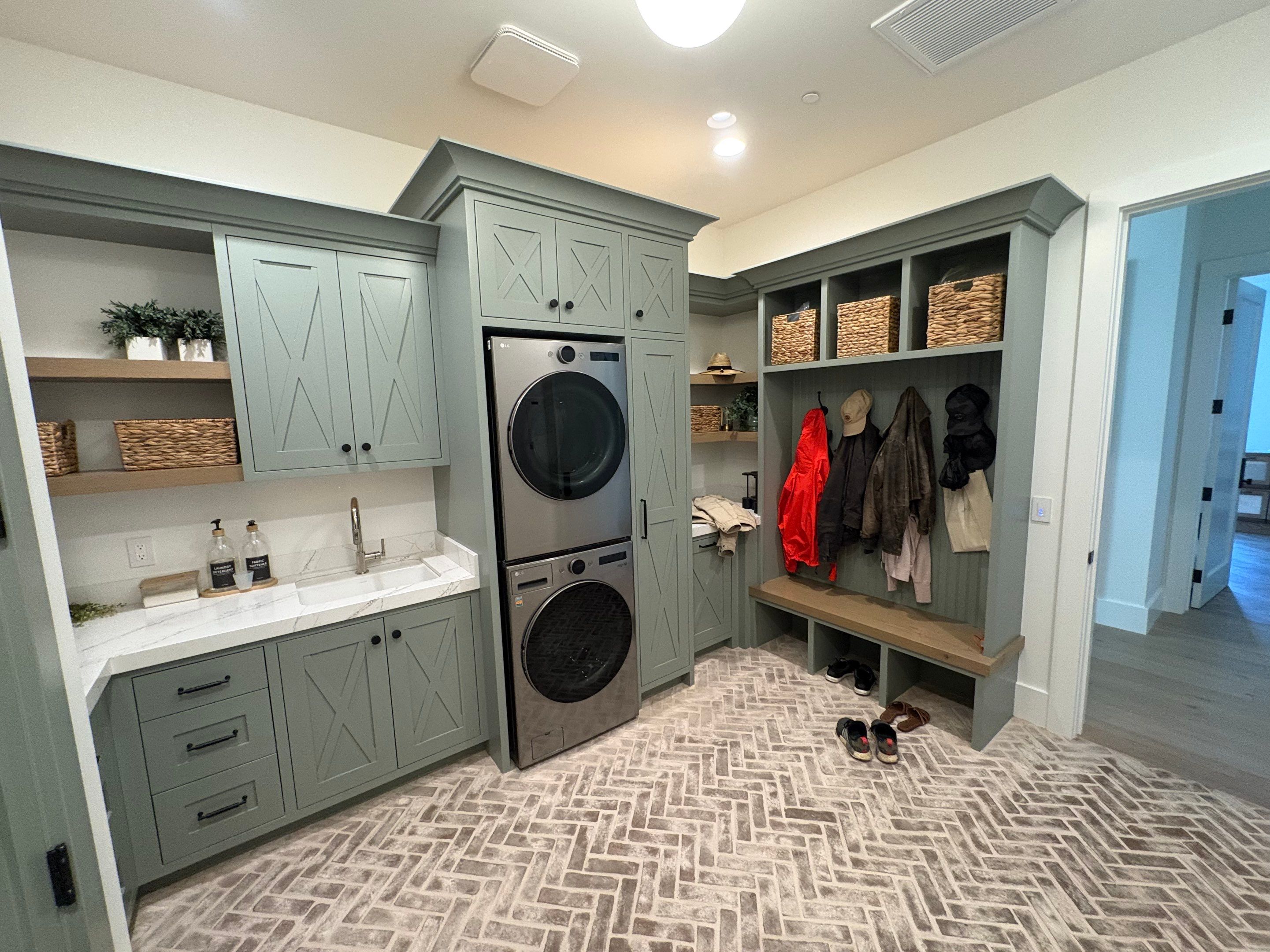 CALICO BASIN #2 by Level Builders