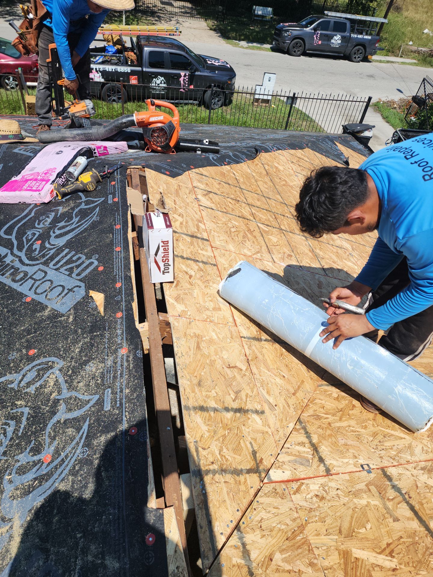 Residential Roofing Installation using Owen's Corning Duration (Lifetime) Shingles by Roof Repair Company