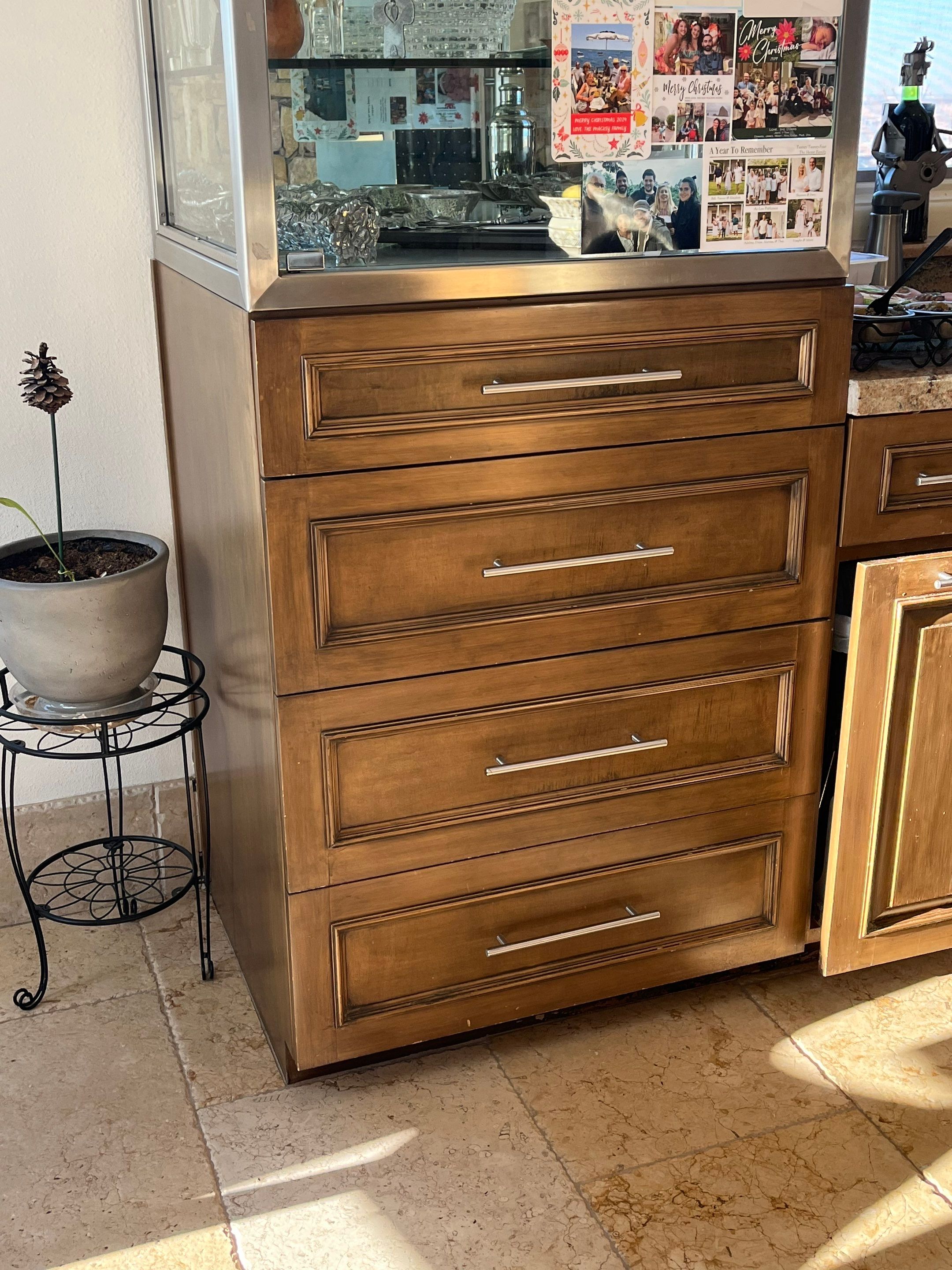 Cabinet Refinishing by Fresh Coat
