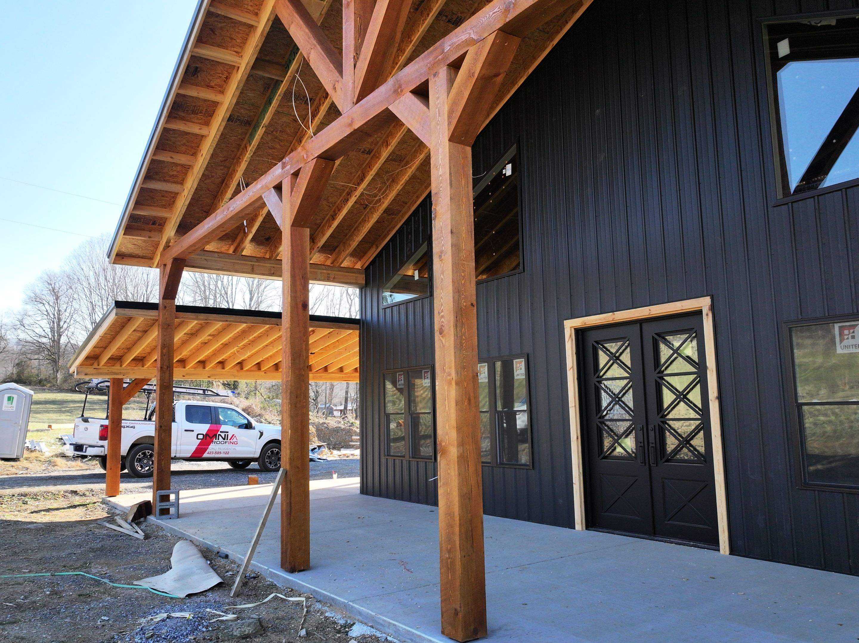 Martin Residence by Omnia Roofing