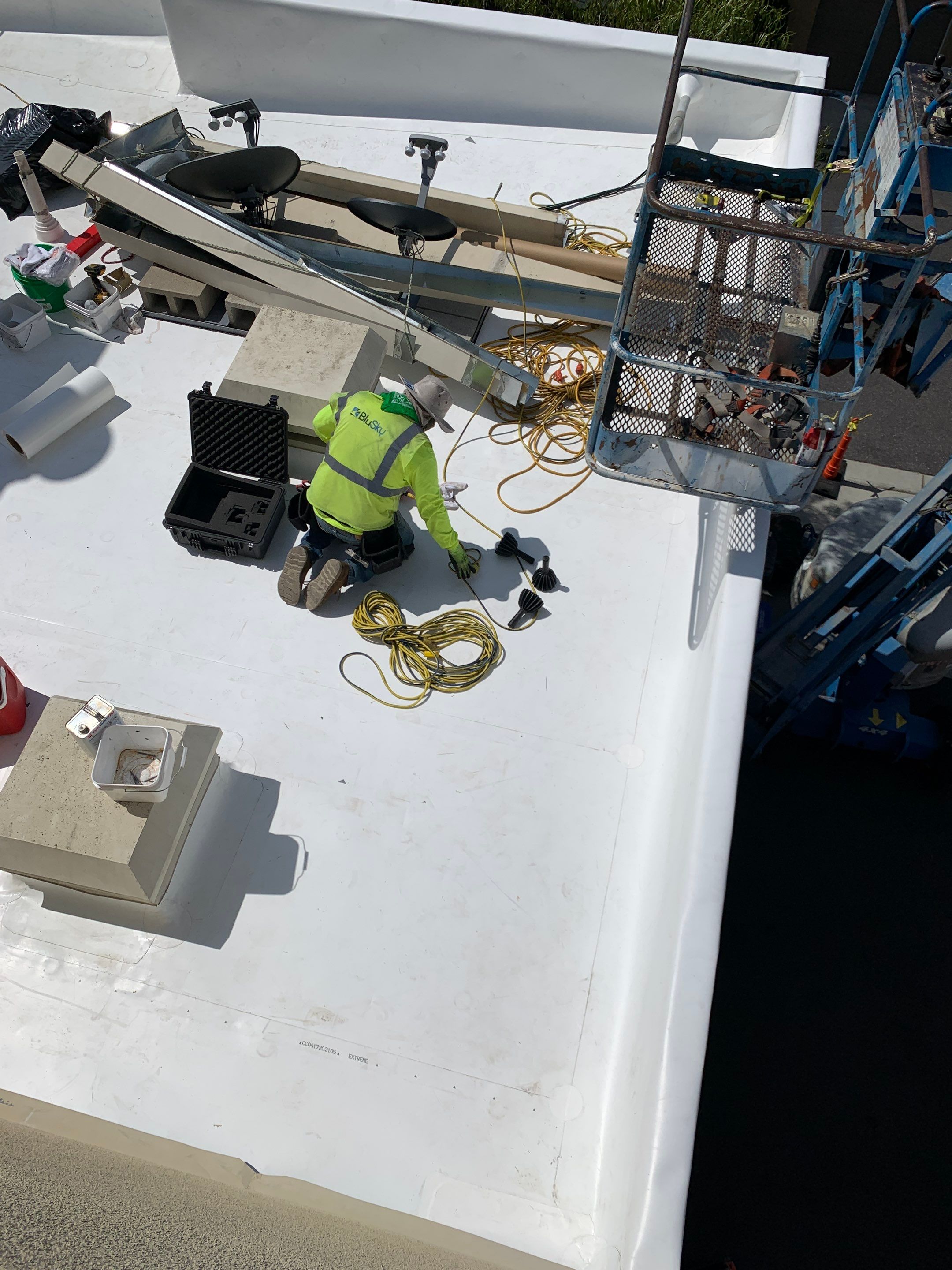 360 @ EL SEGUNDO by LA Roof Systems Corporation