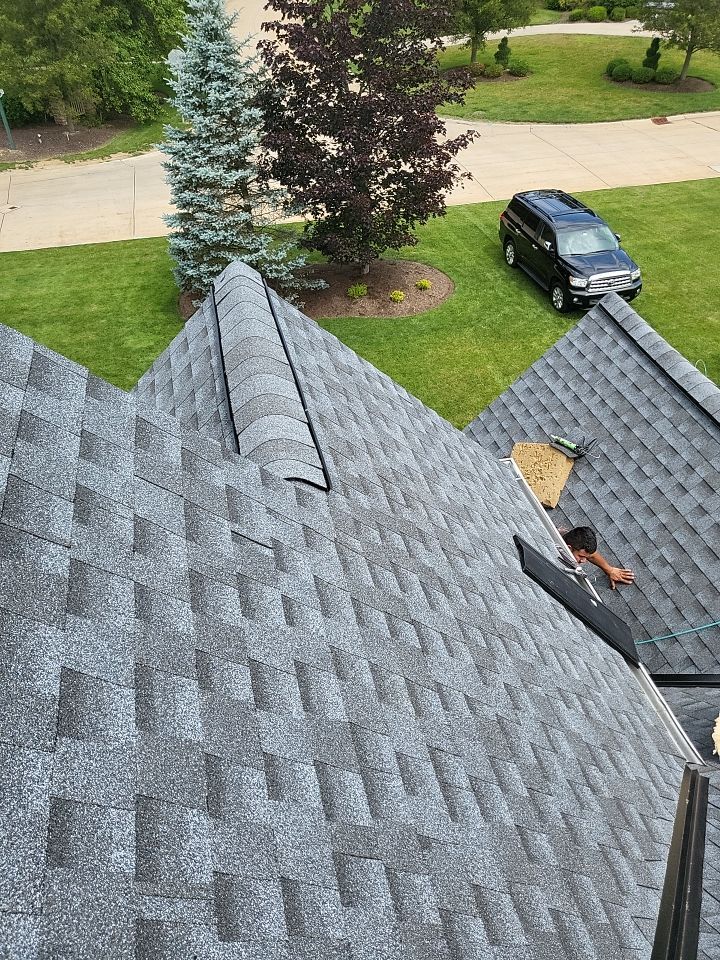GAF Timberland Color: Pewter Gray by Eagle Eye Roofing