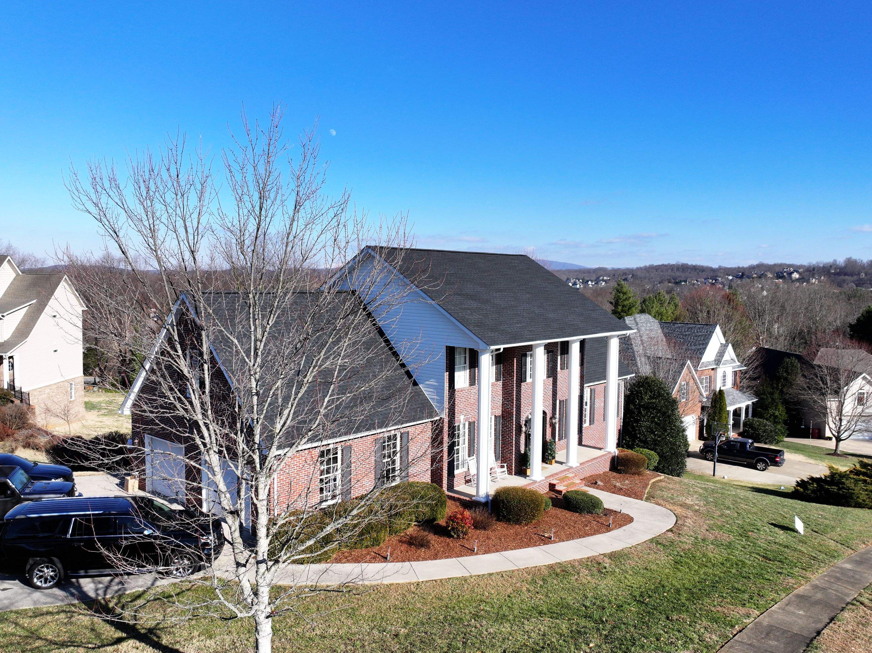 Phillips Residence  by Omnia Roofing