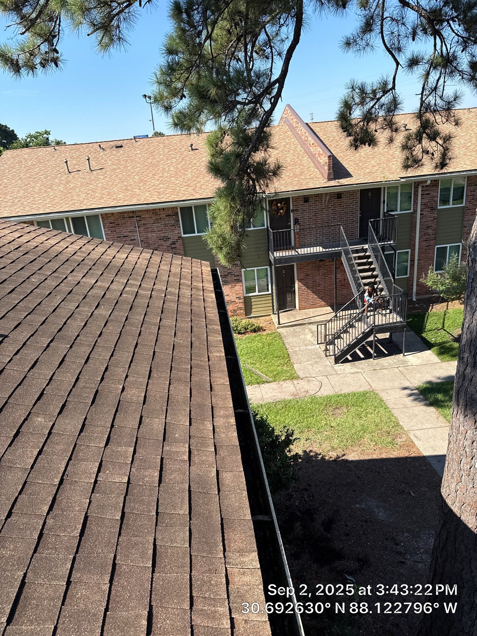 Commercial gutter cleaning Mobile after photo with clean gutters