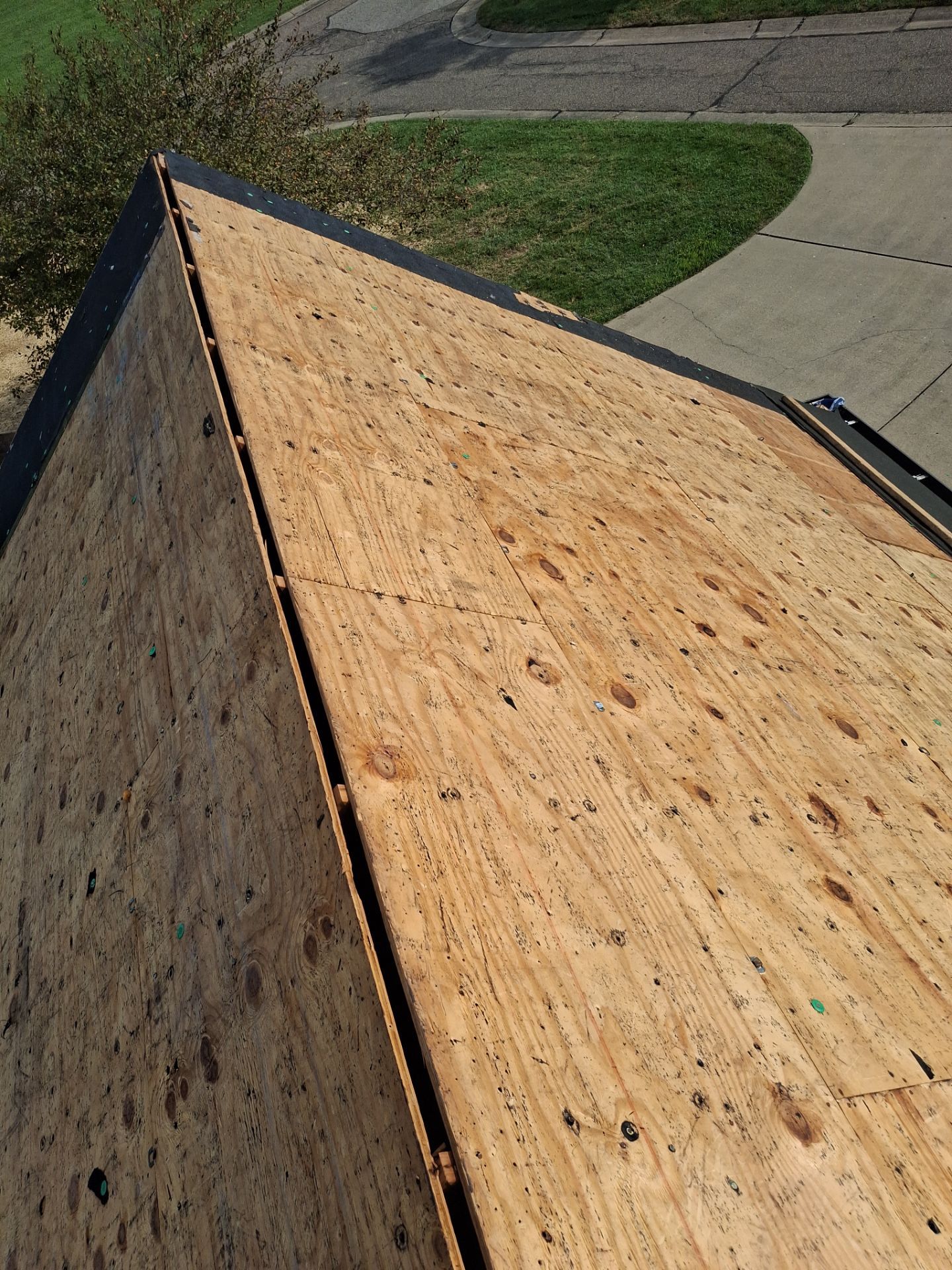 Residential Roofing Installation using GAF TImberline HDZ Hickory by Rainstoppers Roofing