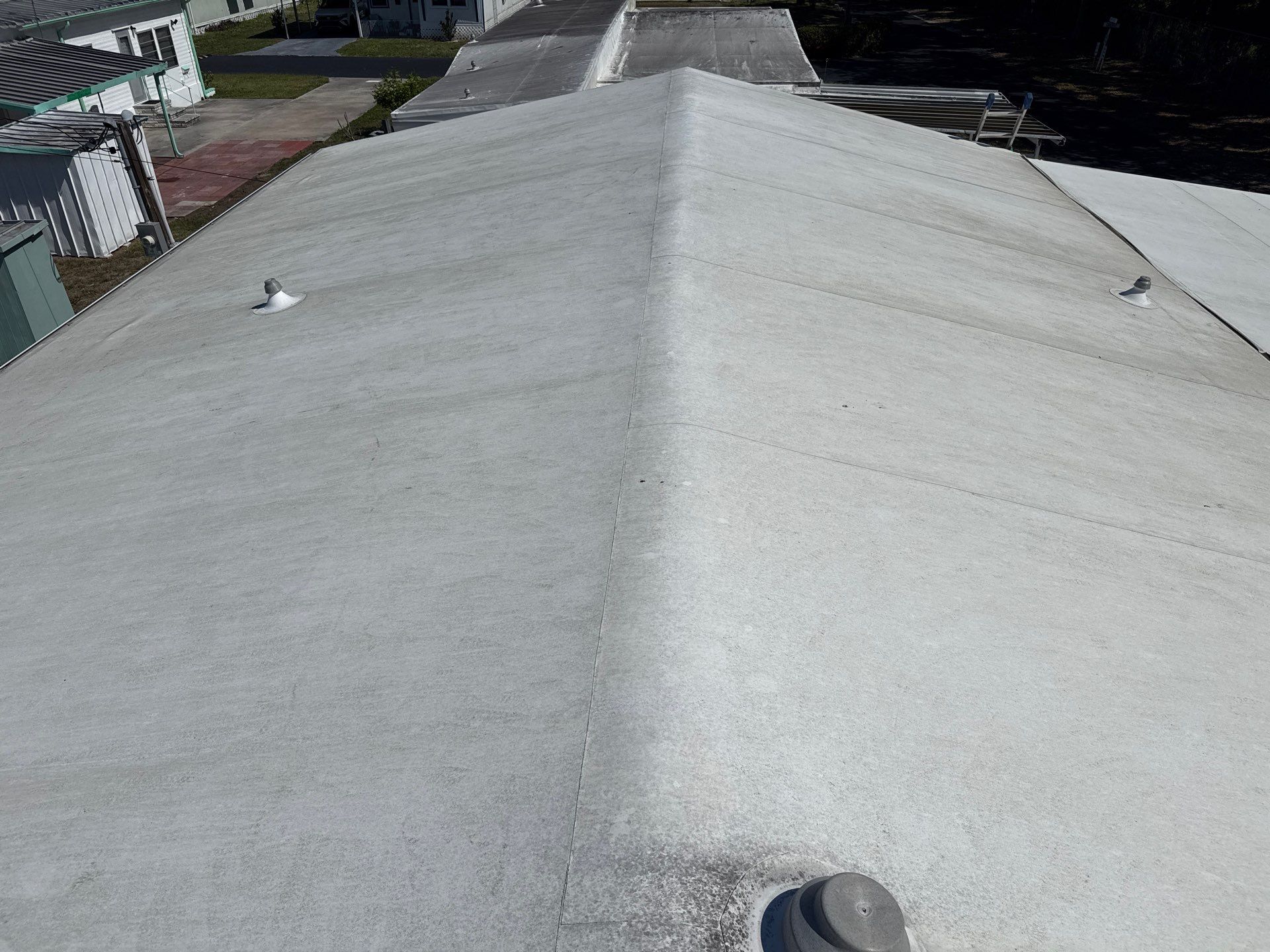 Mobile Home Soft Wash & TPO Roof Cleaning in Plaza Estates – Bradenton, FL by Sunshine AquaWash