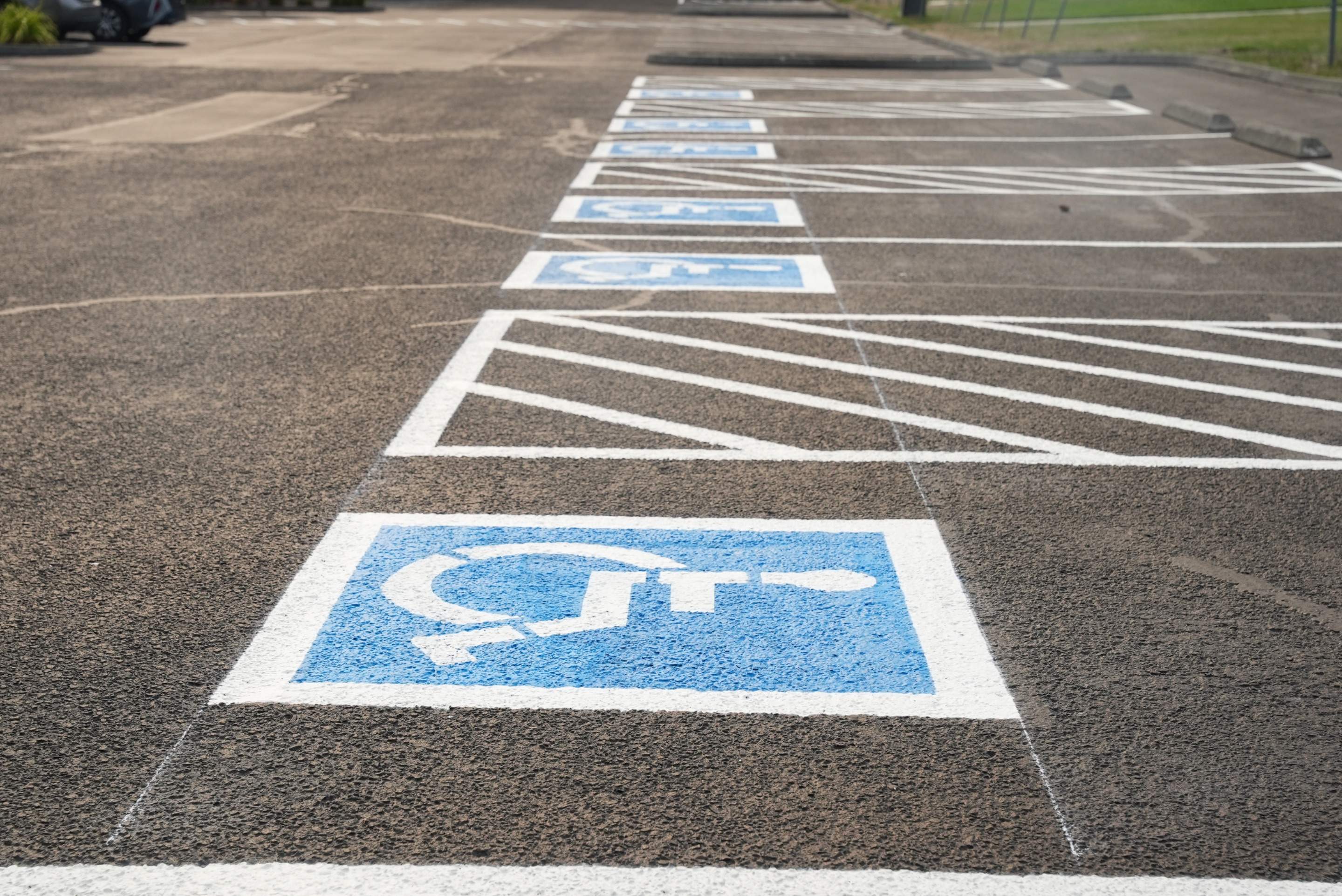 Sealcoating & Asphalt Patch Repairs | Everett  by Jireh Asphalt & Concrete Inc 
