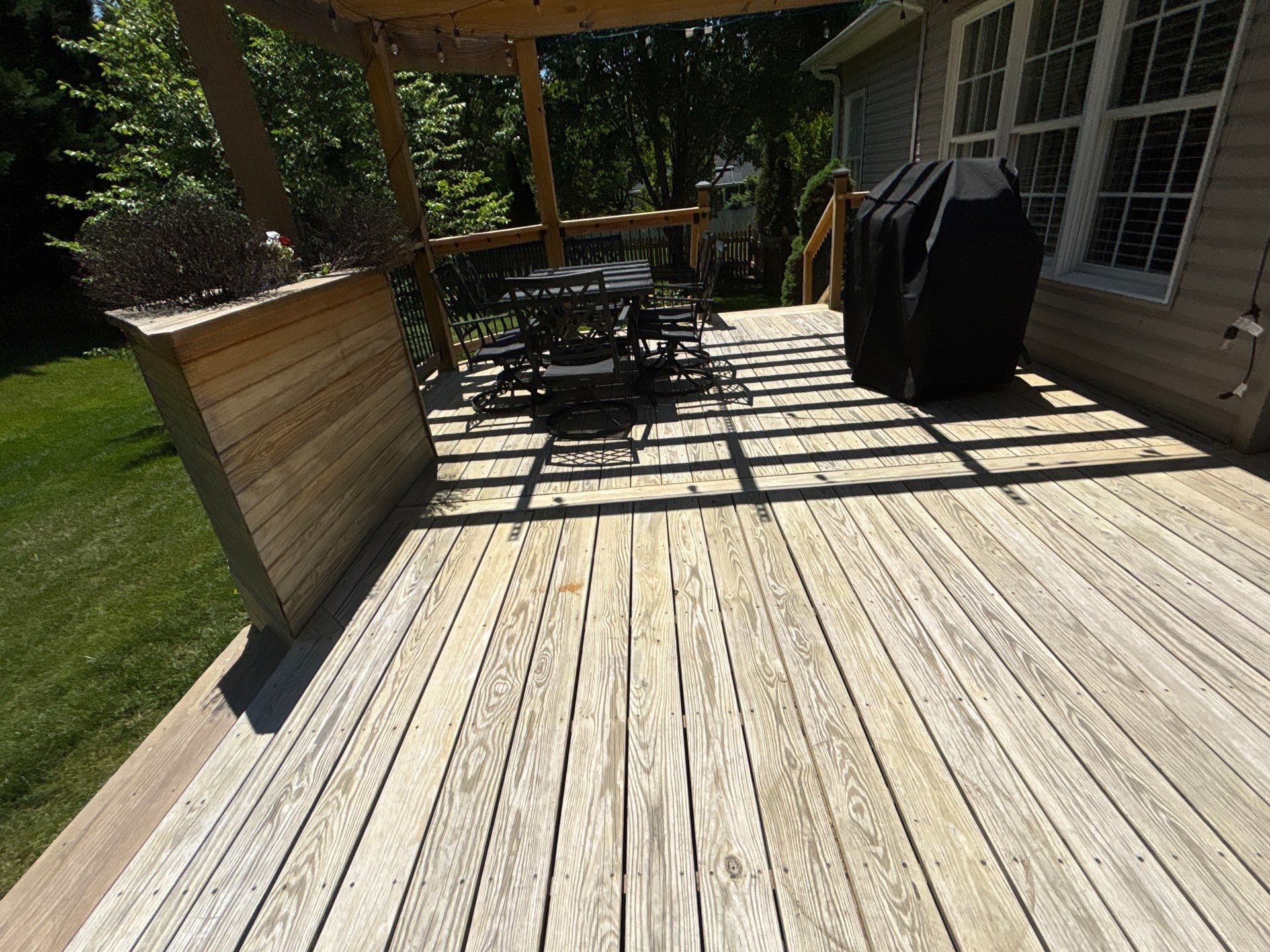 Deck using Wood Sealant by DuraSeal